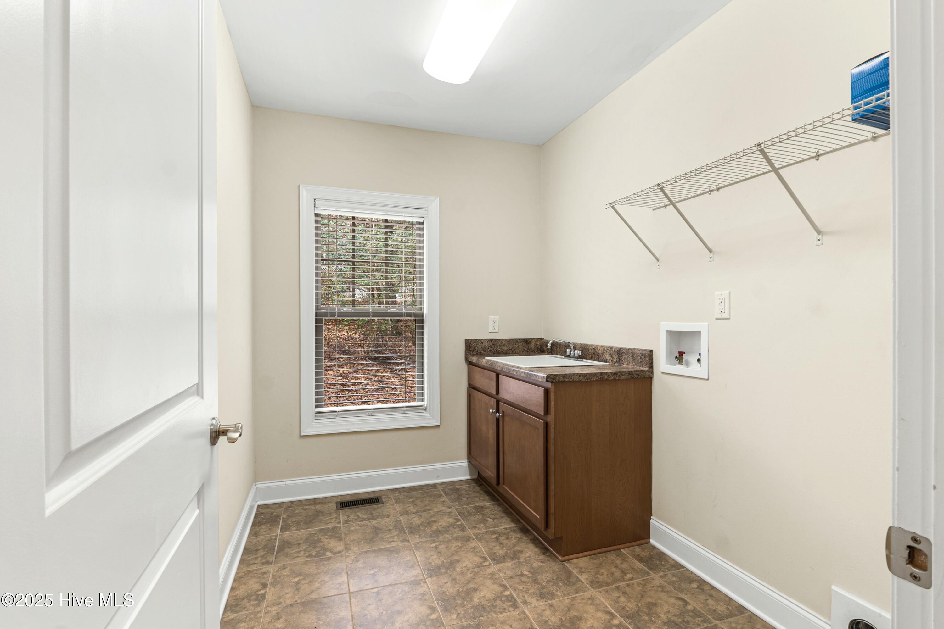 208 Rob Roy Road