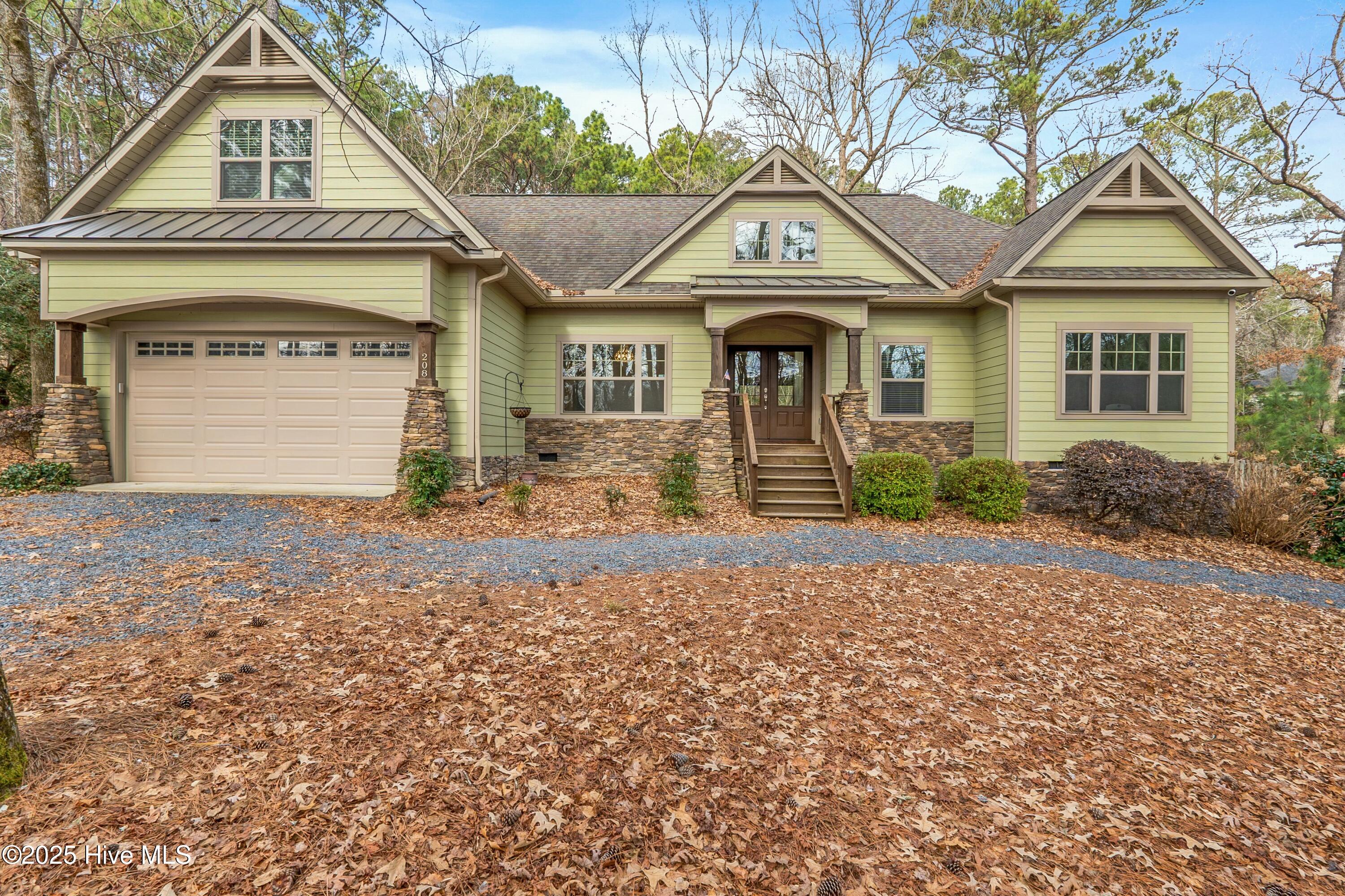 208 Rob Roy Road