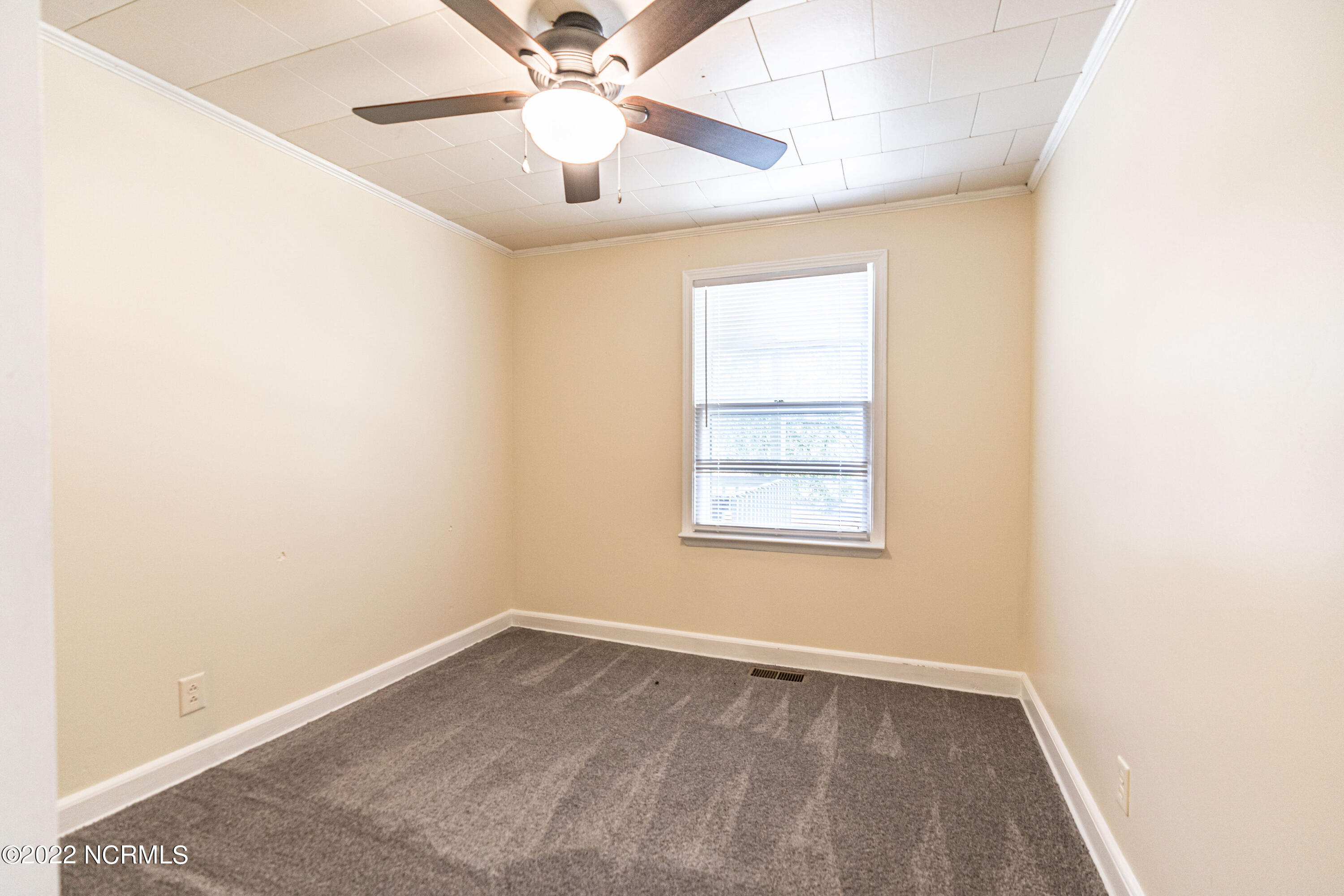 885 S Stephens Street