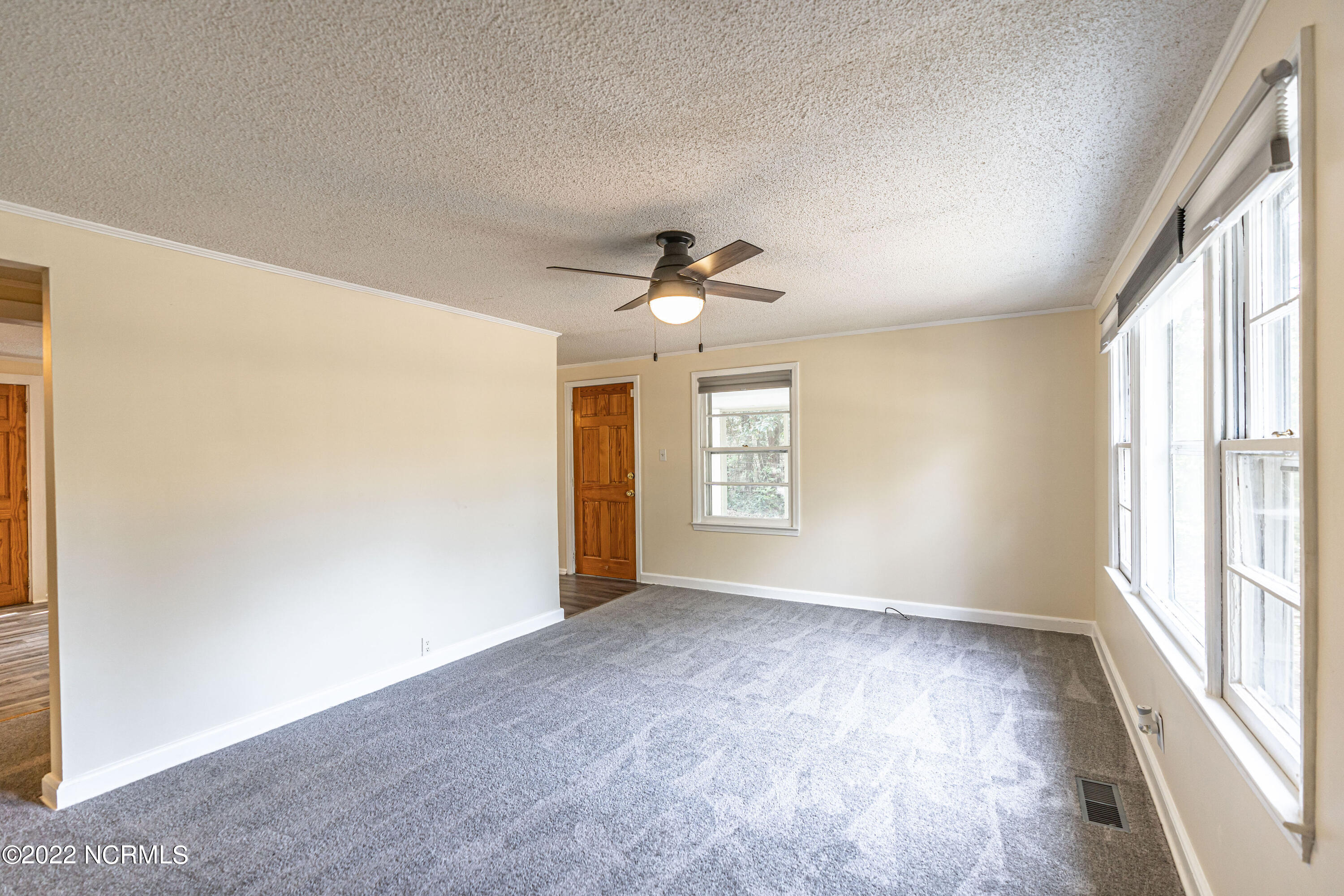 885 S Stephens Street