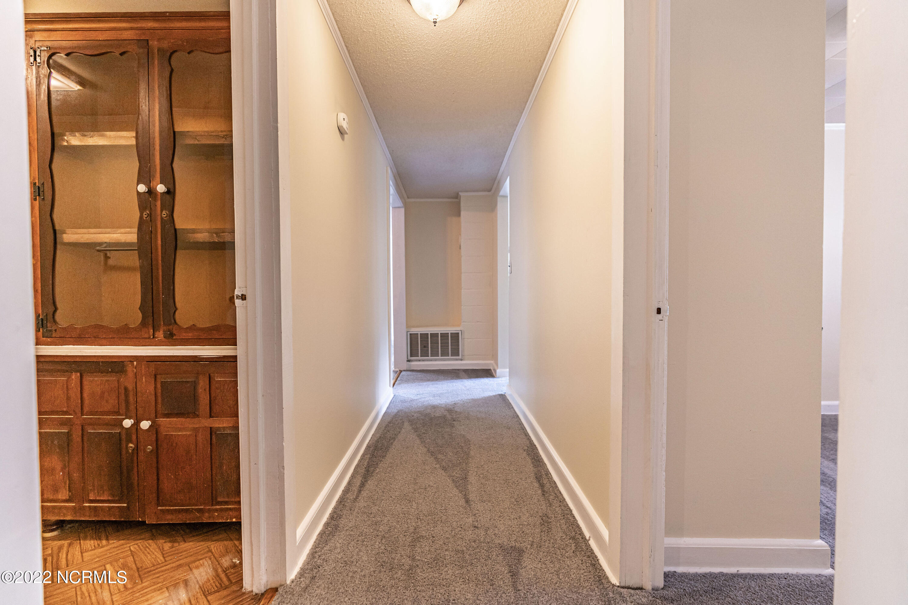 885 S Stephens Street