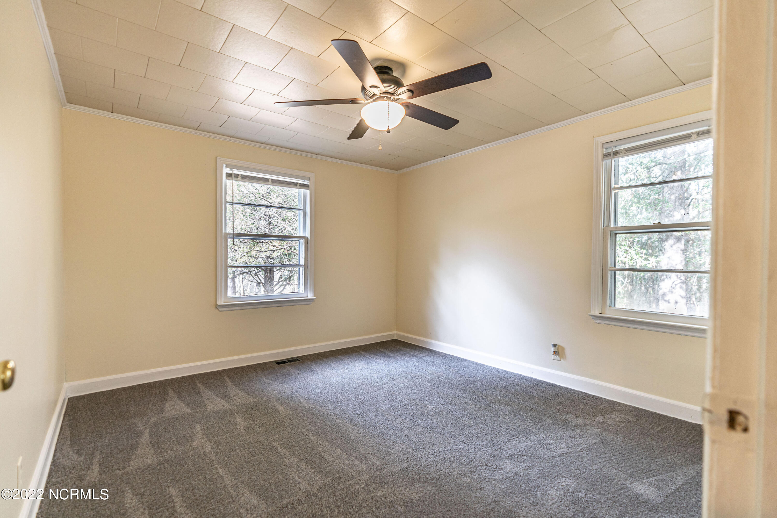 885 S Stephens Street