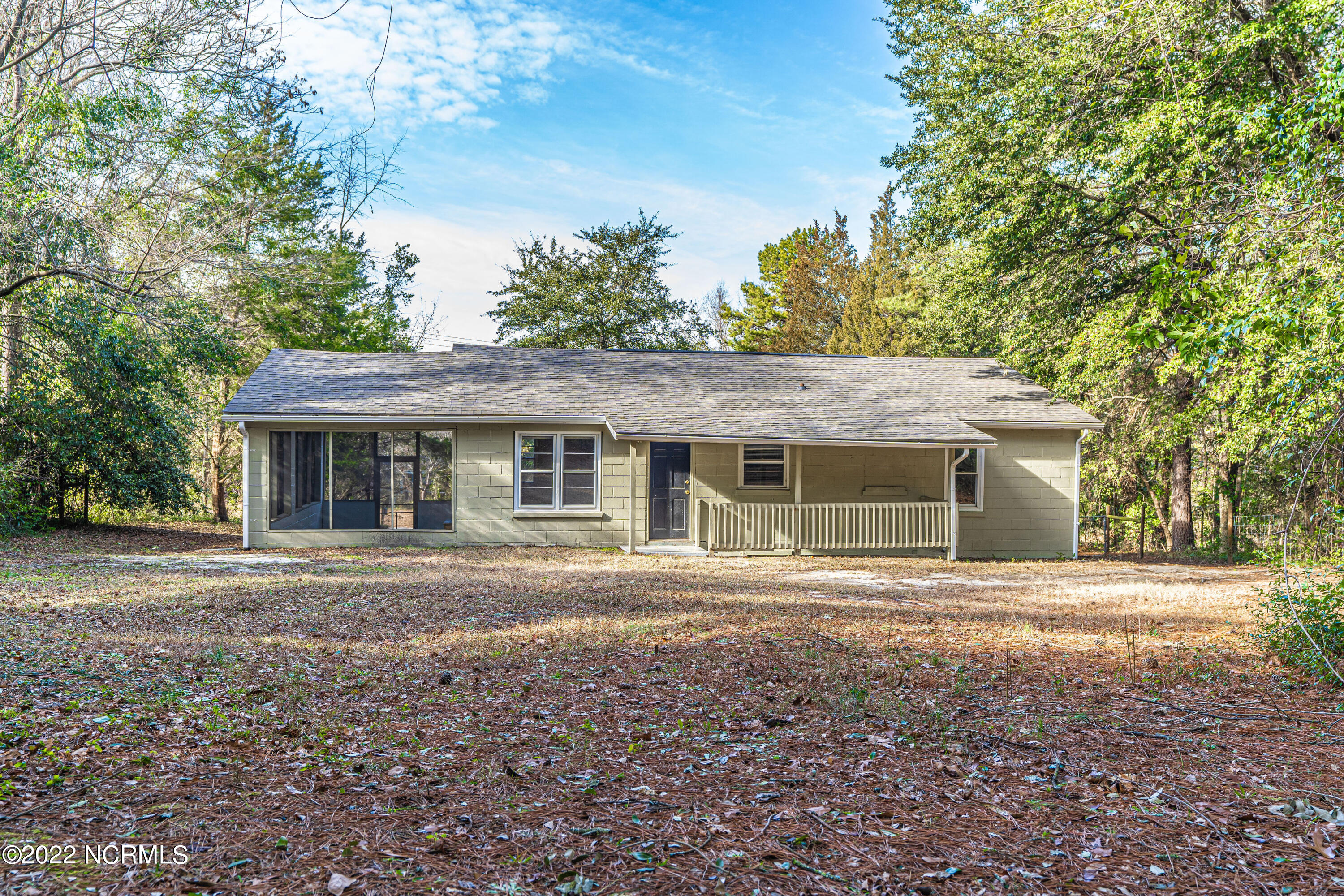 885 S Stephens Street