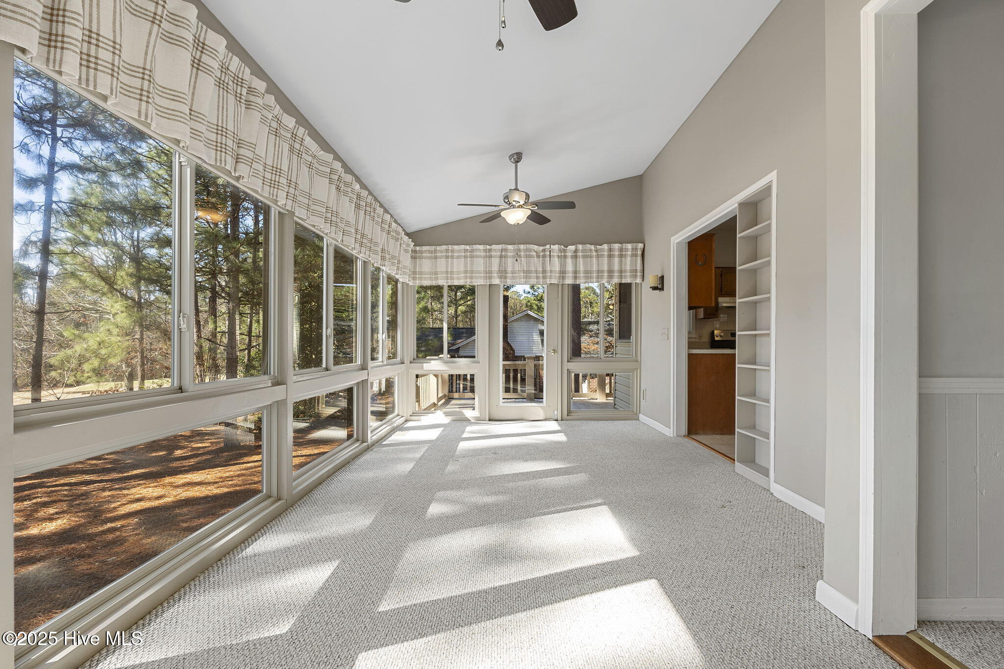 122 Cambridge Lane