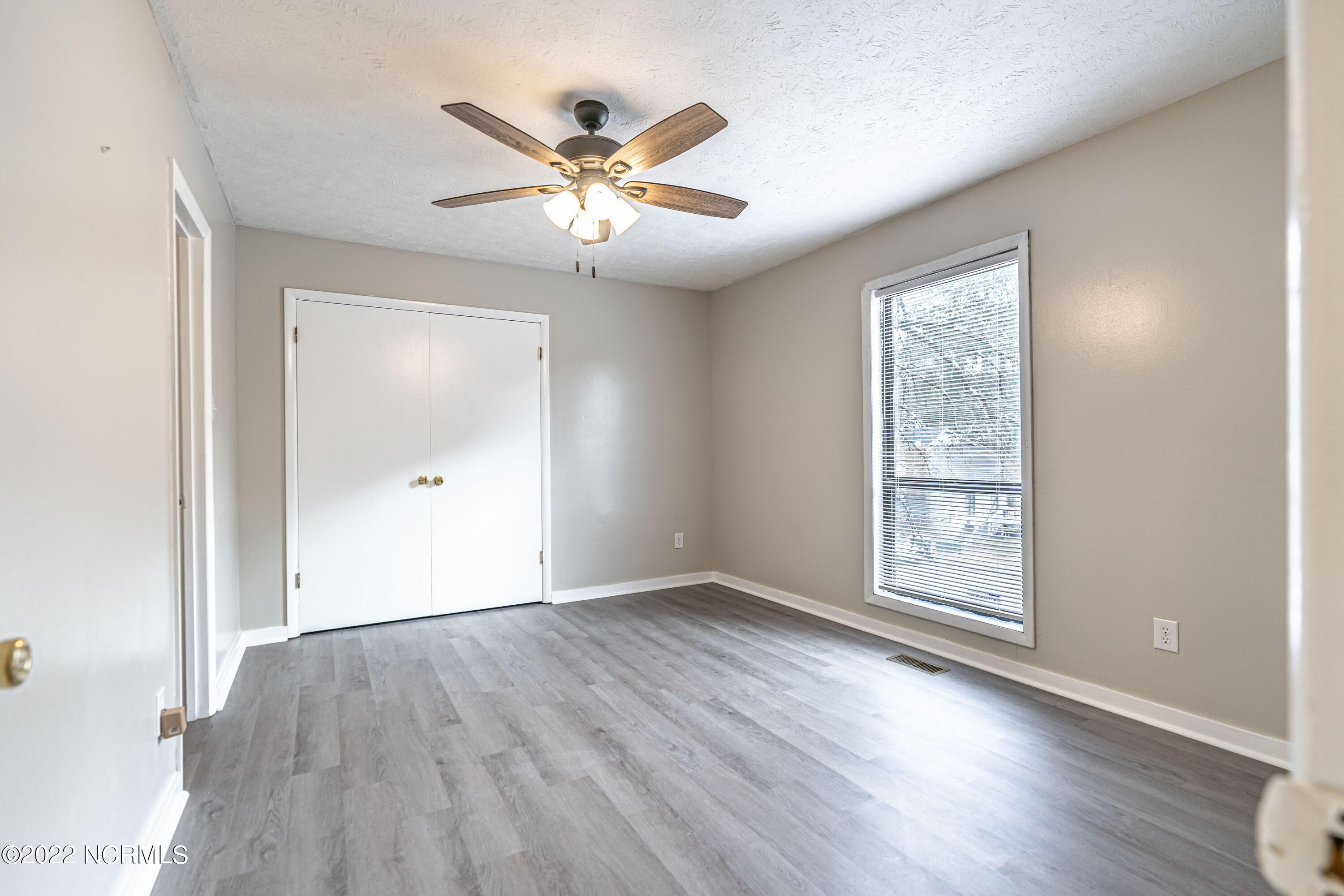 6484 Kelmscot Court