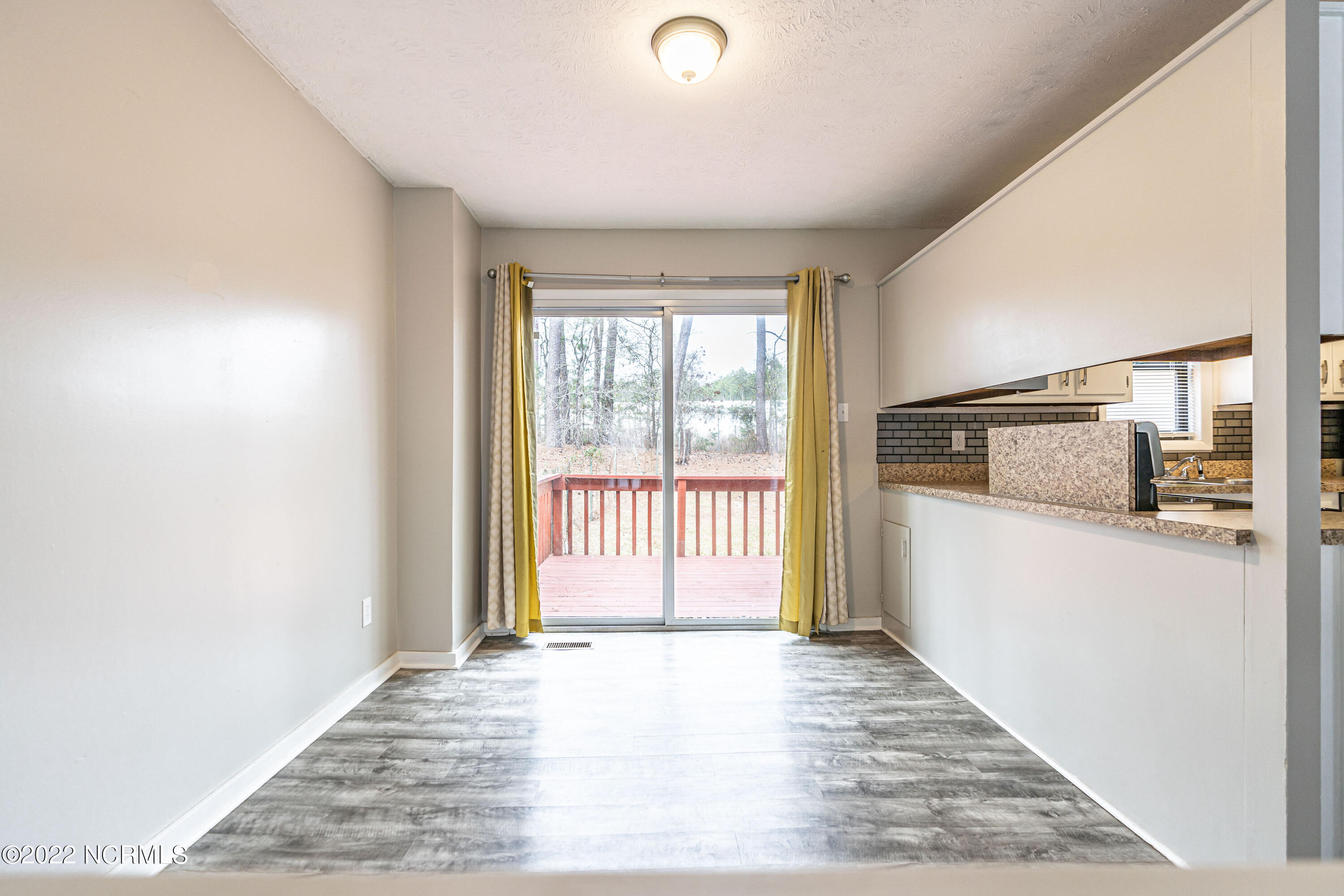 6484 Kelmscot Court