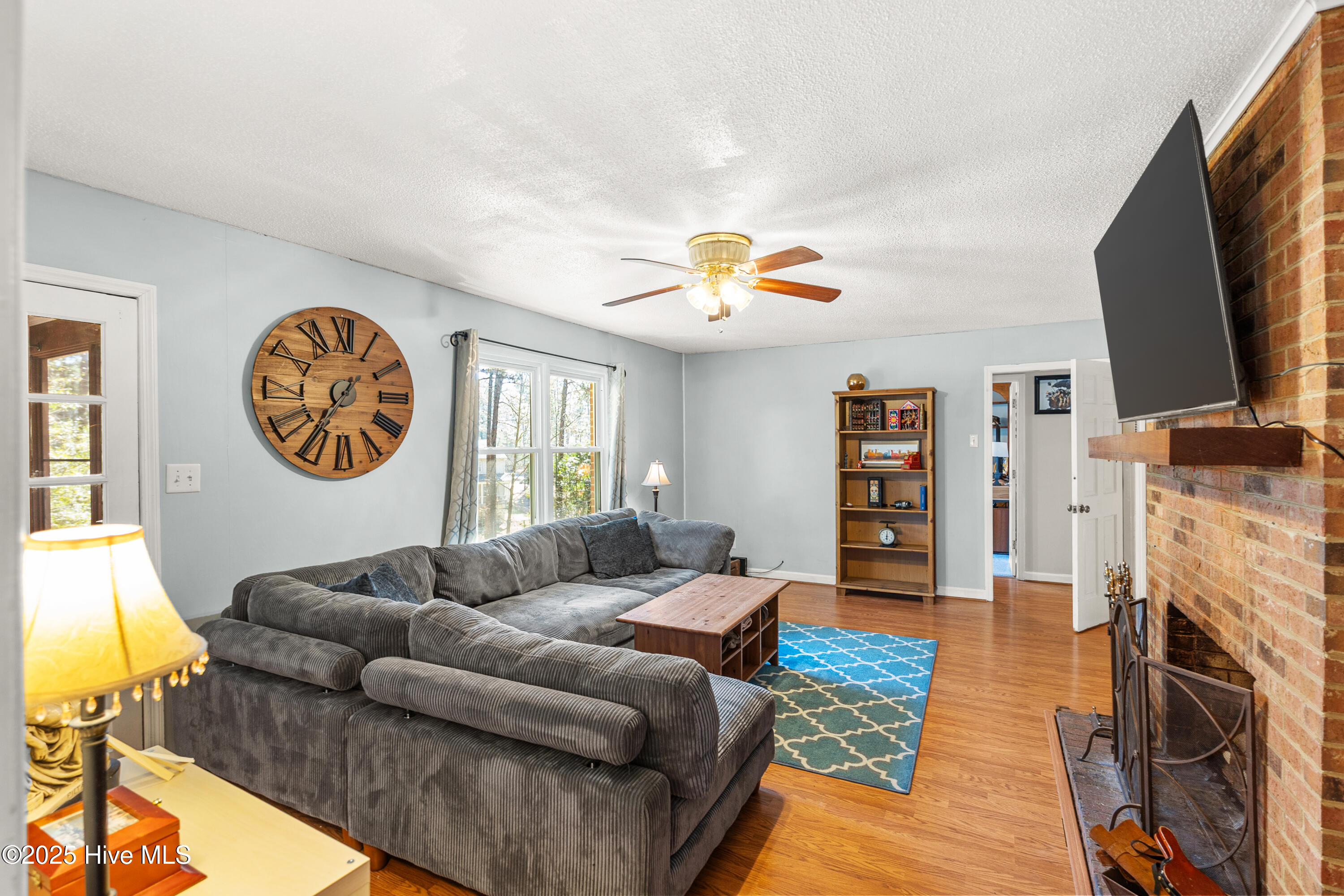 906 Robinwood Road