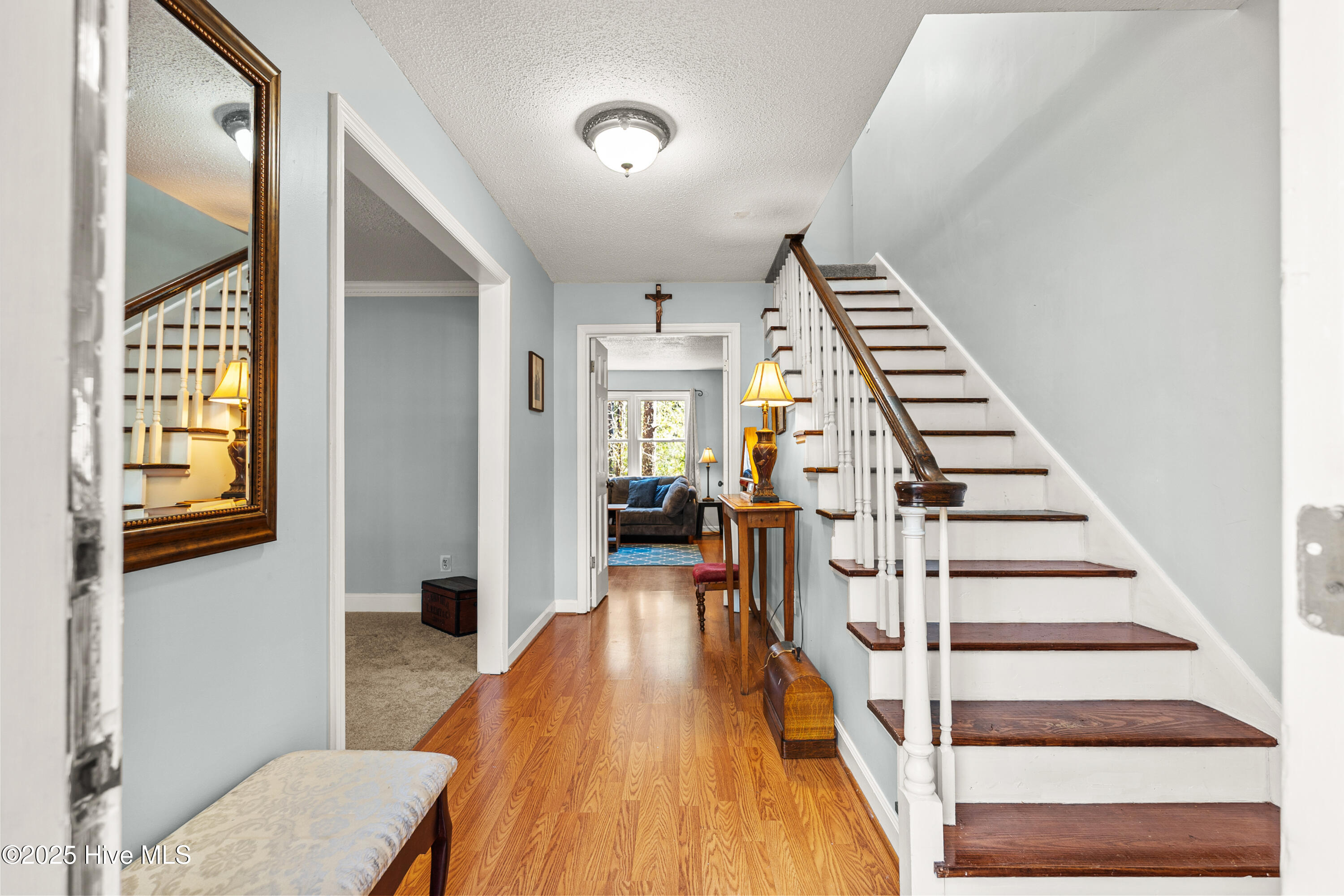 906 Robinwood Road