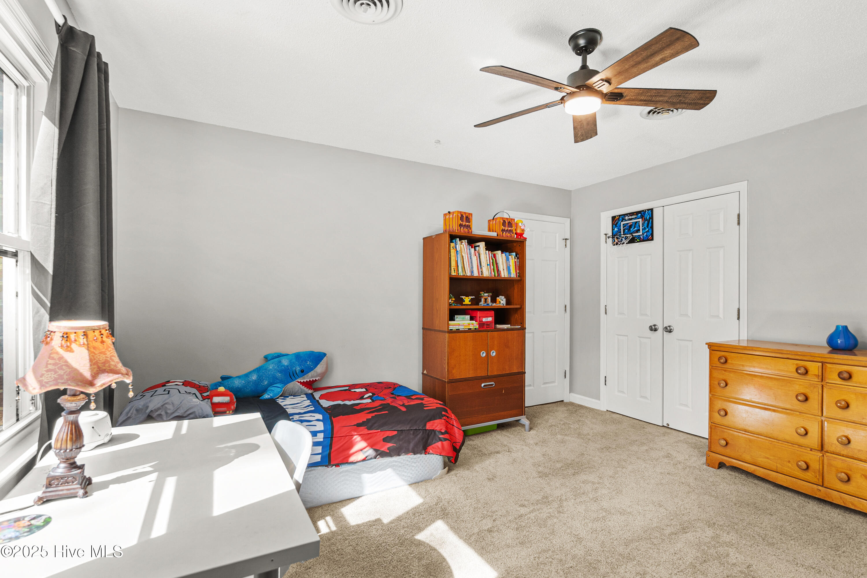 906 Robinwood Road