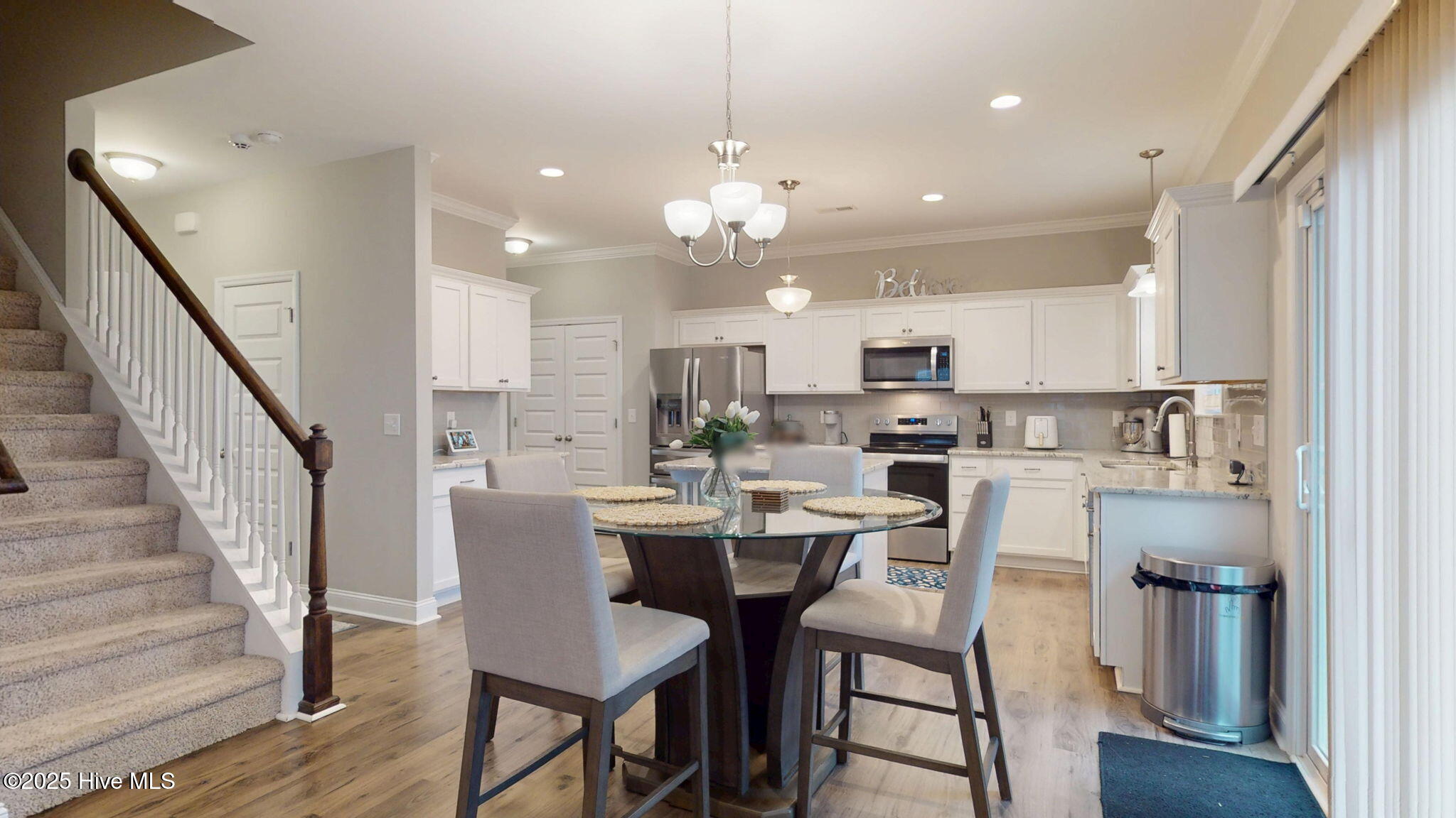 2501 Rhinestone Drive