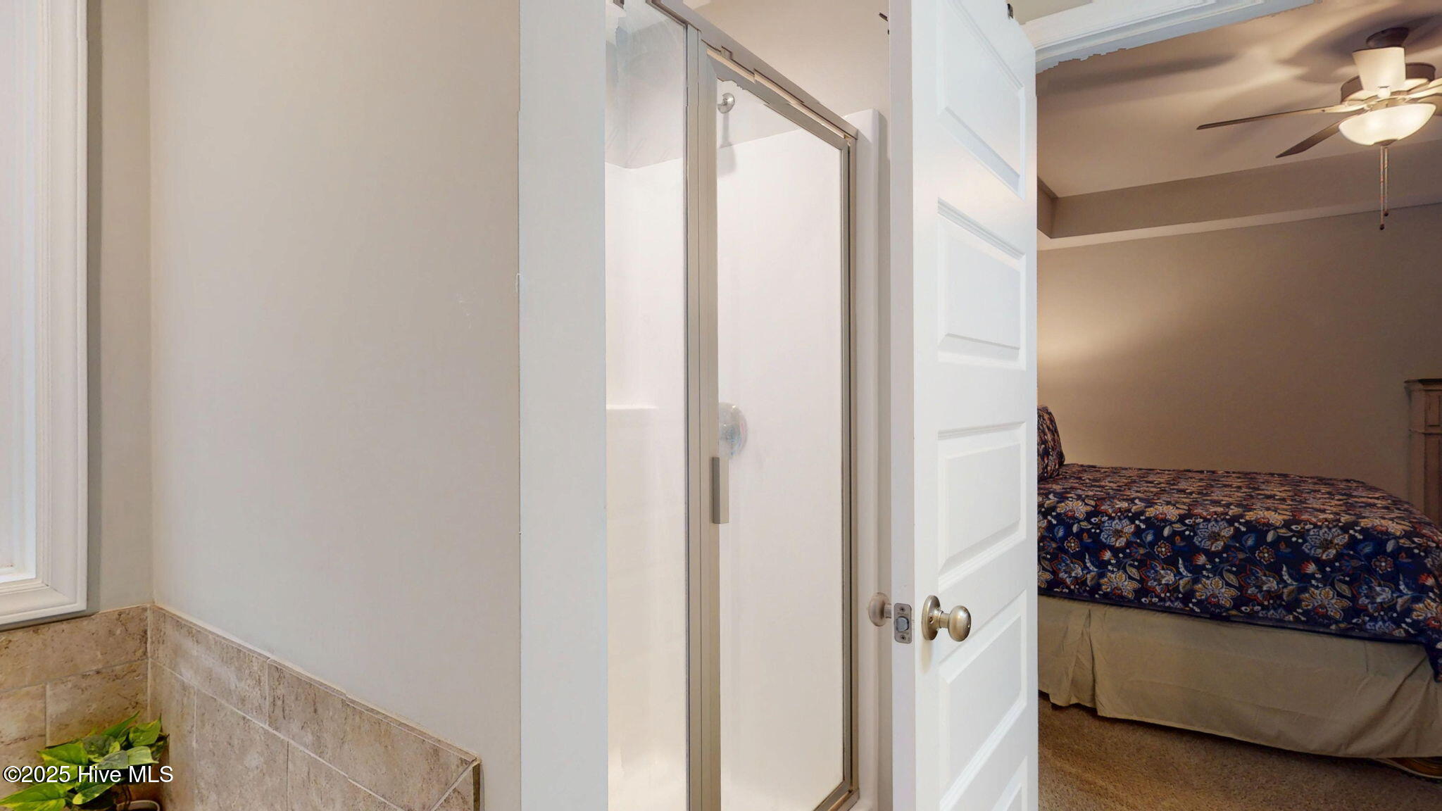 2501 Rhinestone Drive