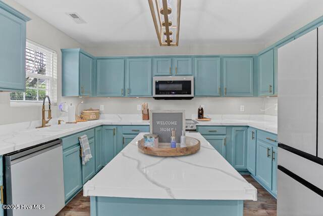 6200 Black Willow Drive