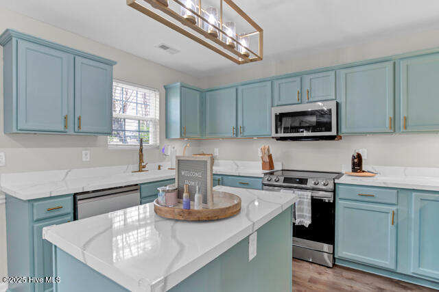 6200 Black Willow Drive