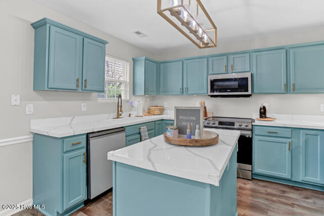 6200 Black Willow Drive