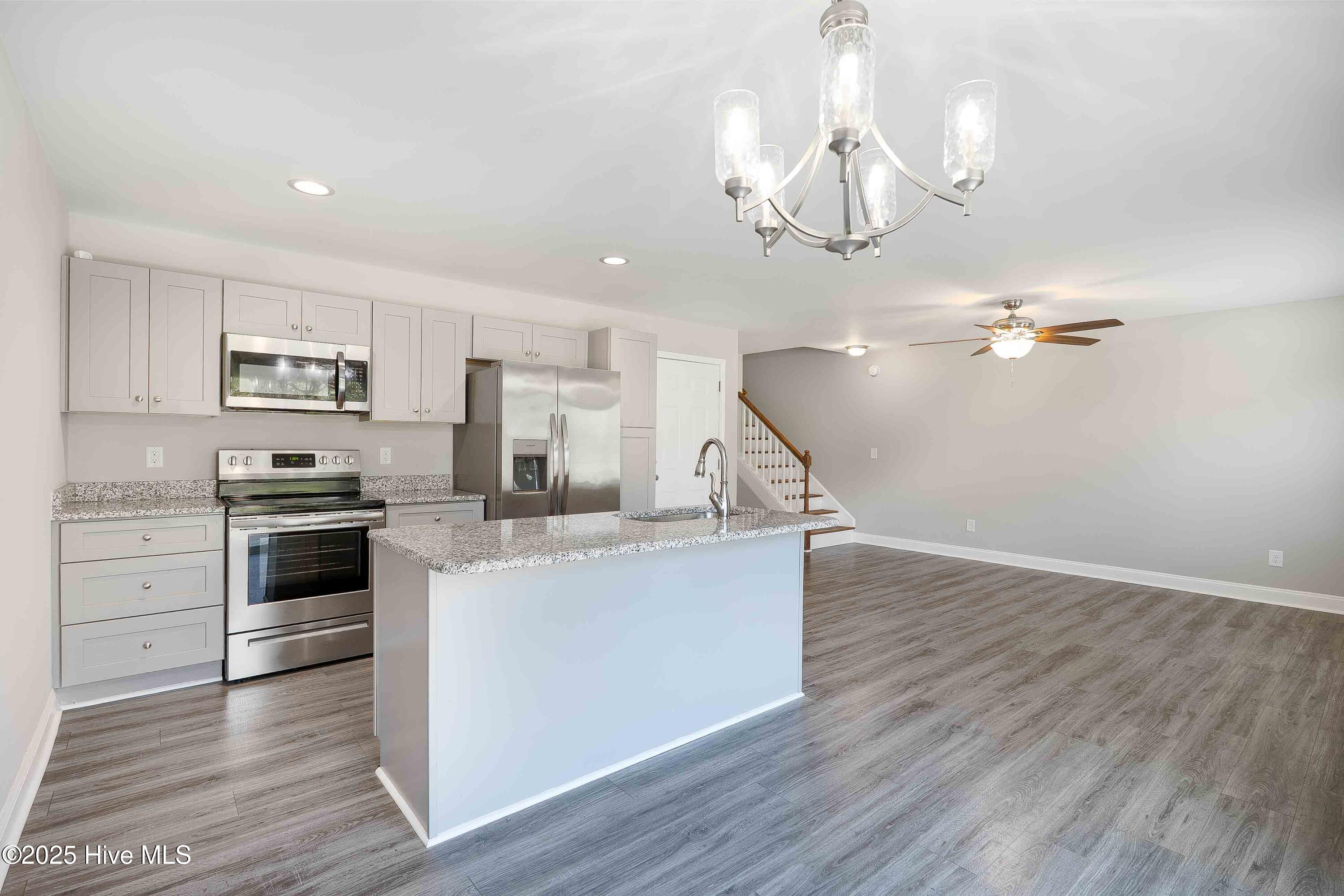 1130 W Indiana Avenue