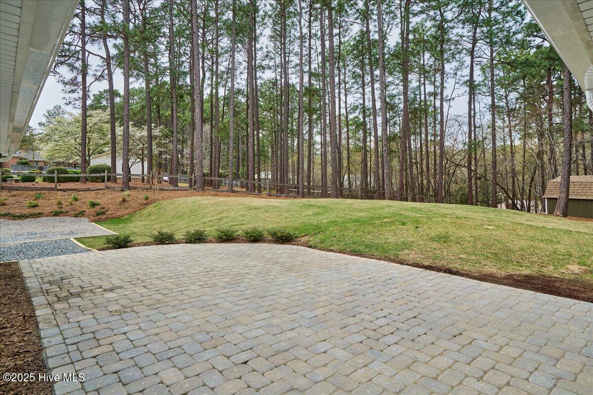 409 Stornoway Drive