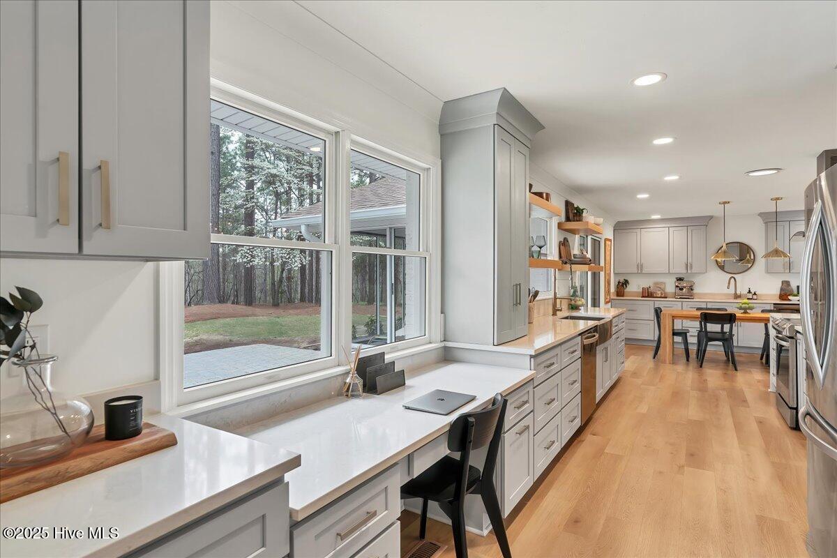 409 Stornoway Drive
