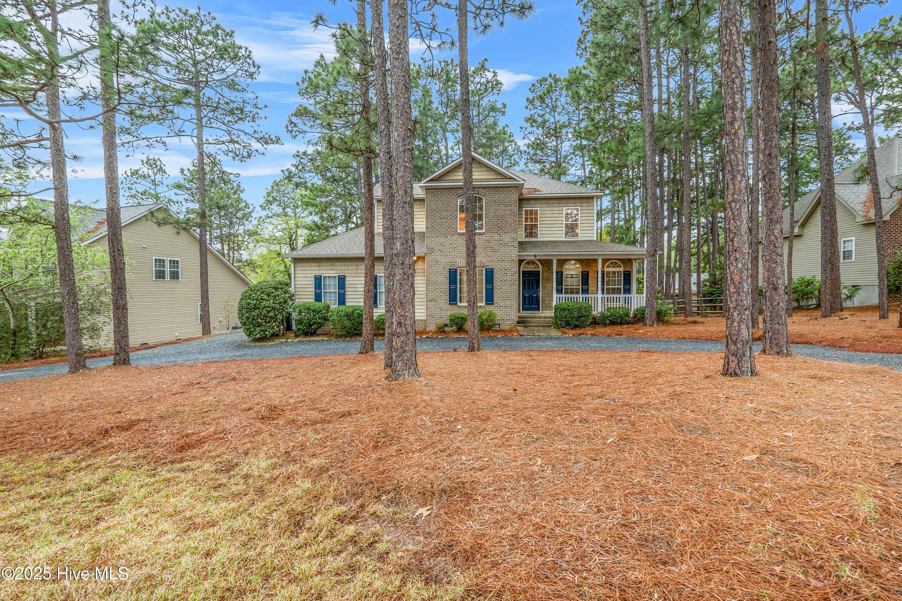 5 Catalpa Lane N
