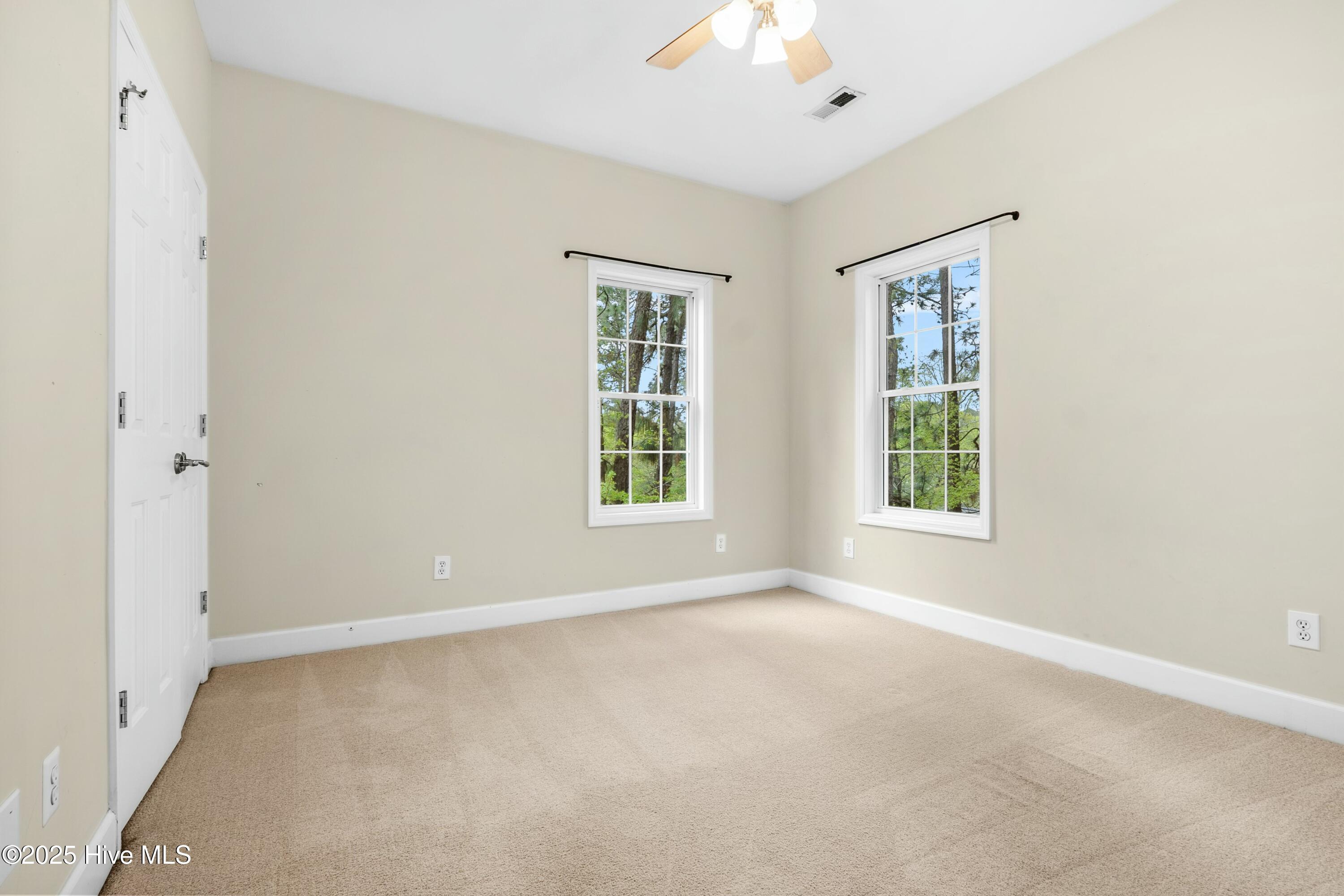 5 Catalpa Lane N