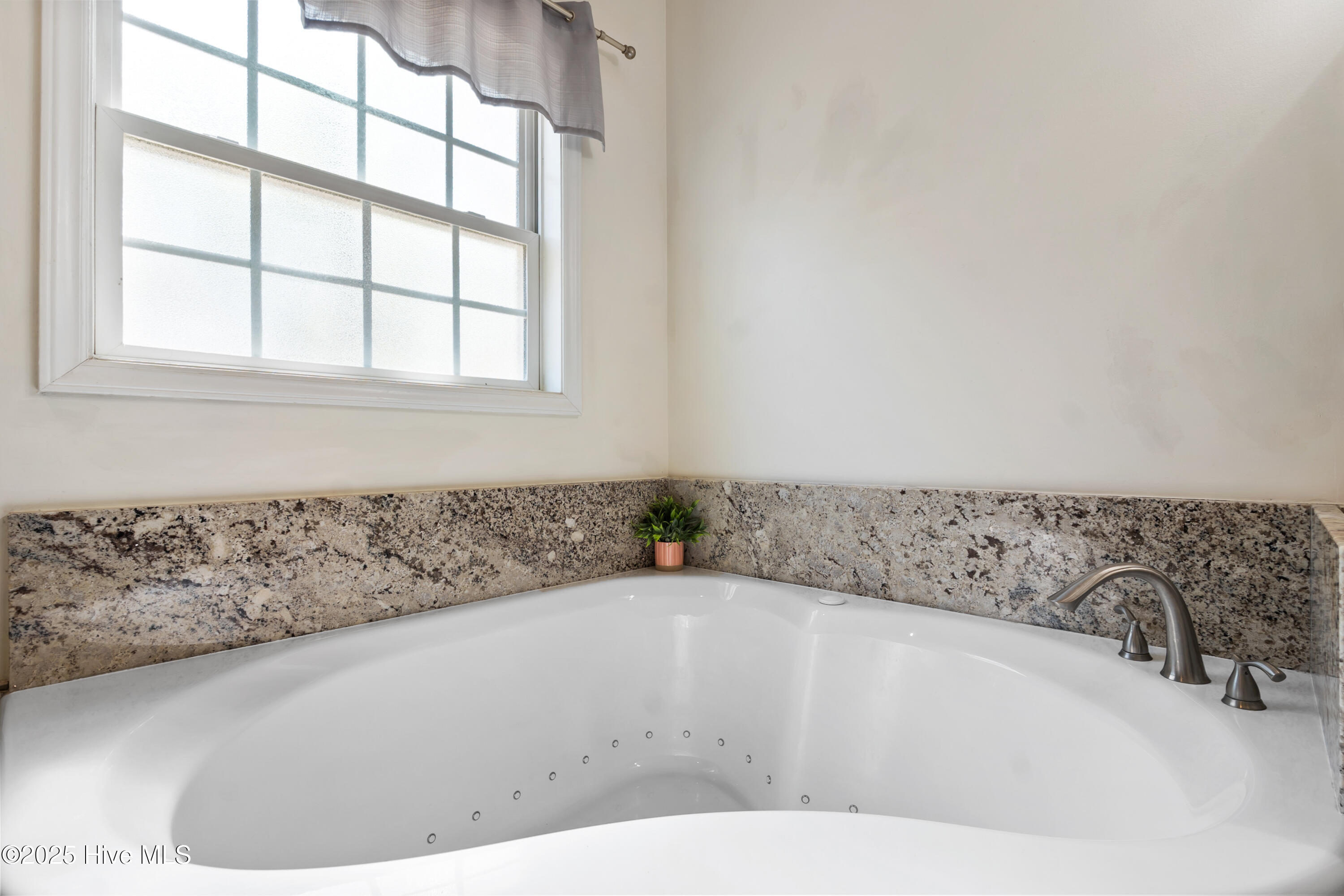 76 Silver Lake Point