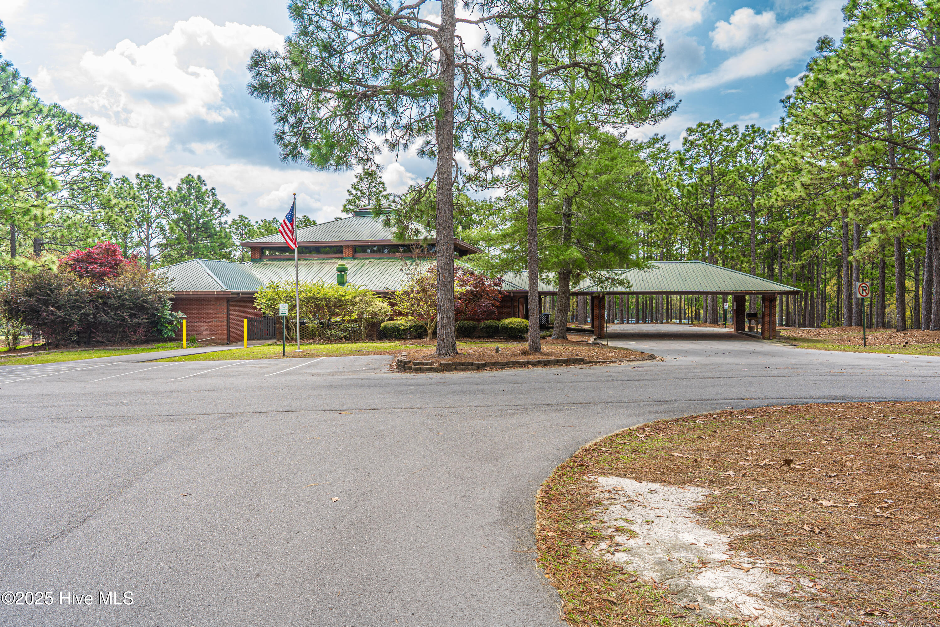 76 Silver Lake Point