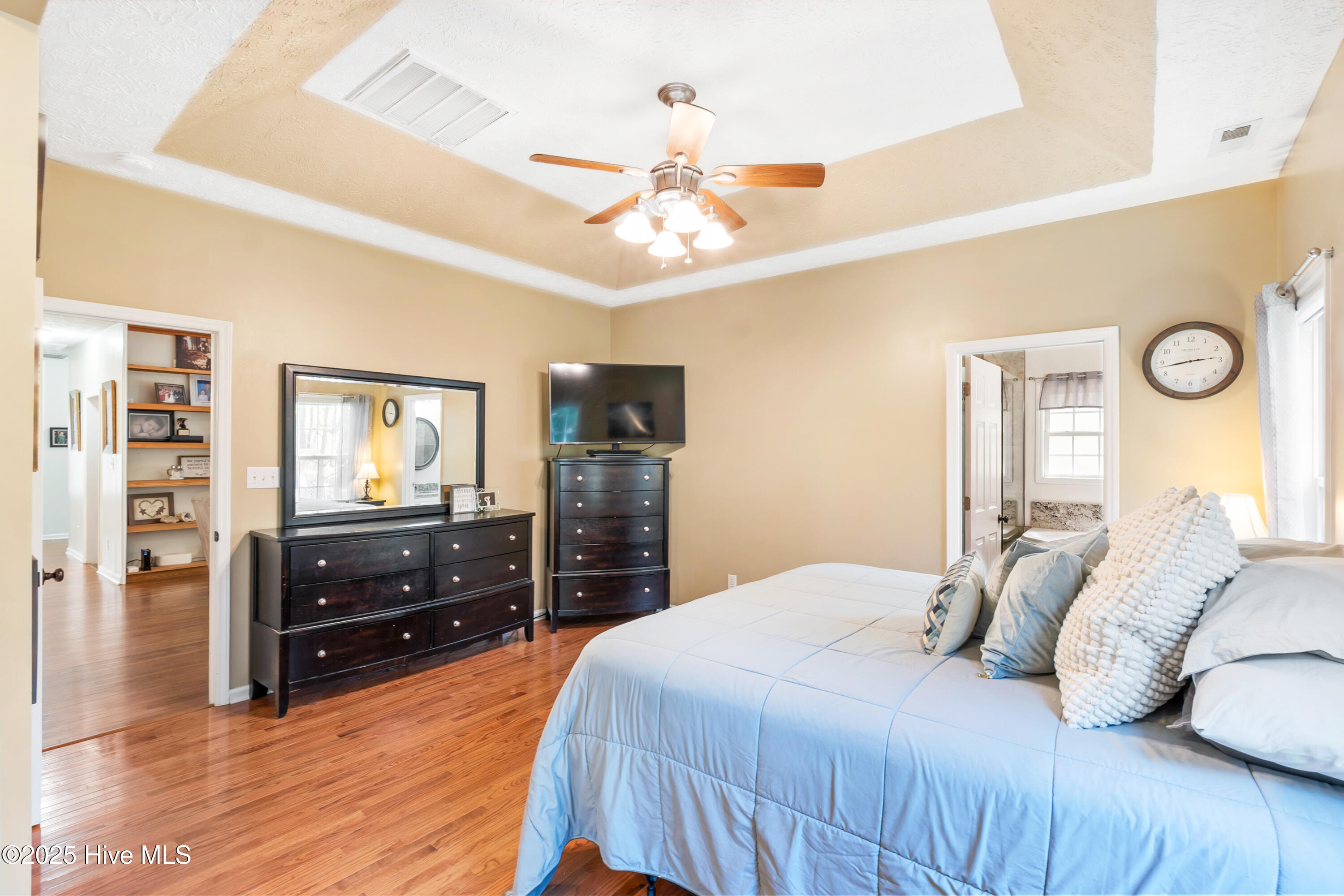 76 Silver Lake Point