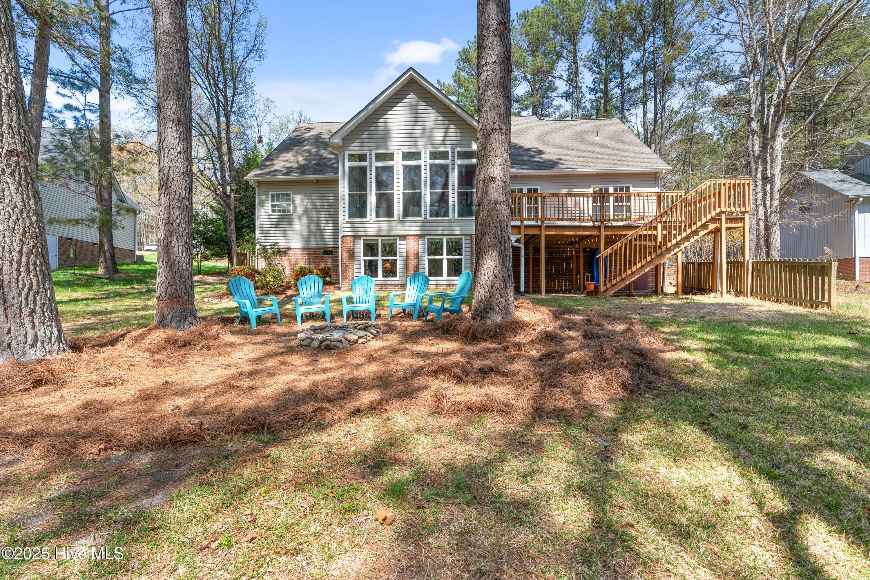 76 Silver Lake Point