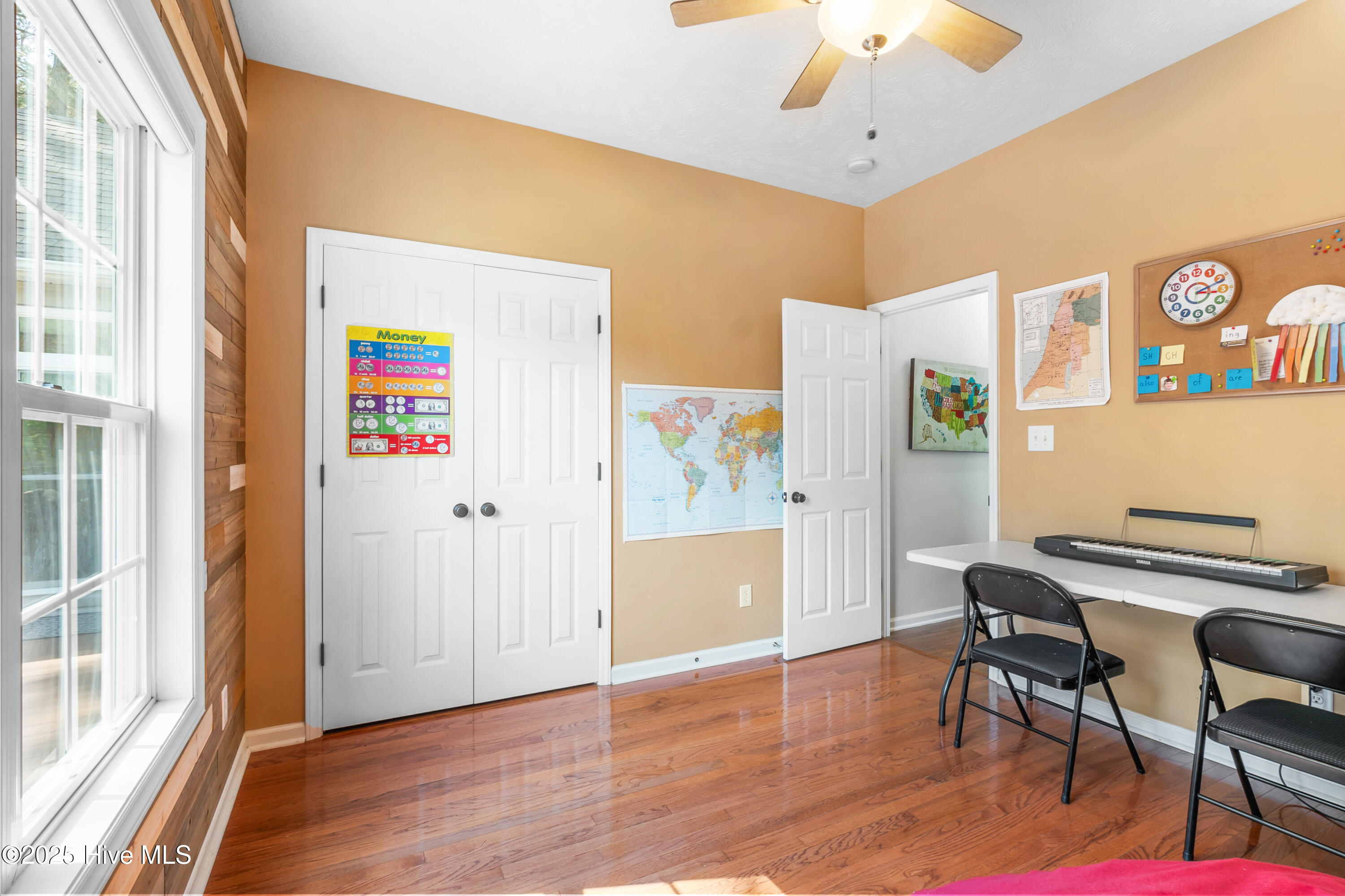 76 Silver Lake Point