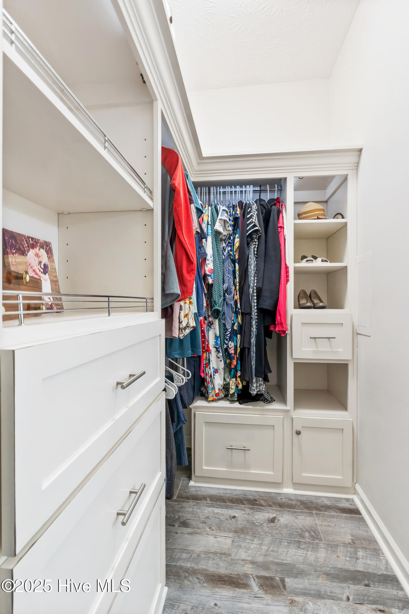 76 Silver Lake Point