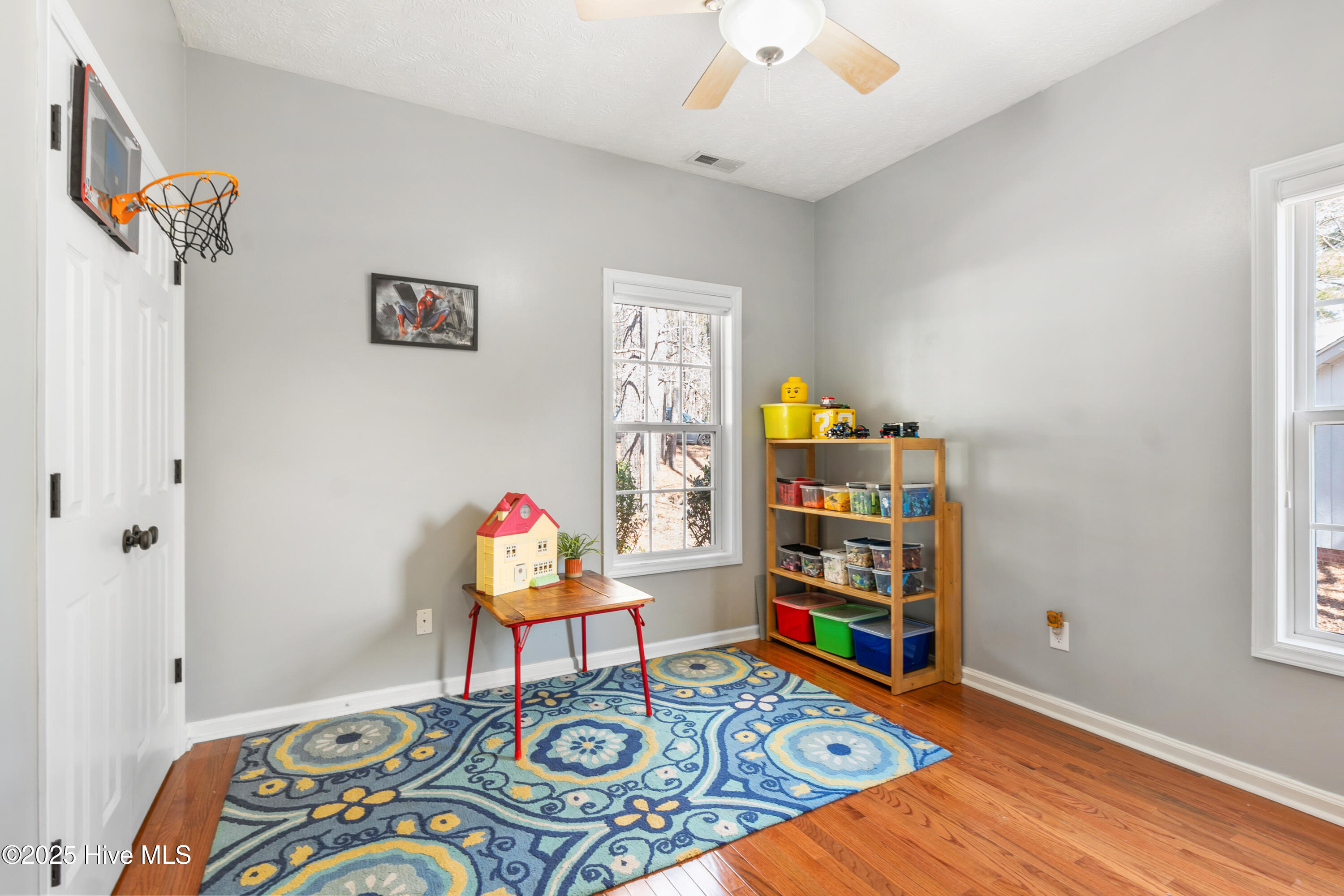 76 Silver Lake Point