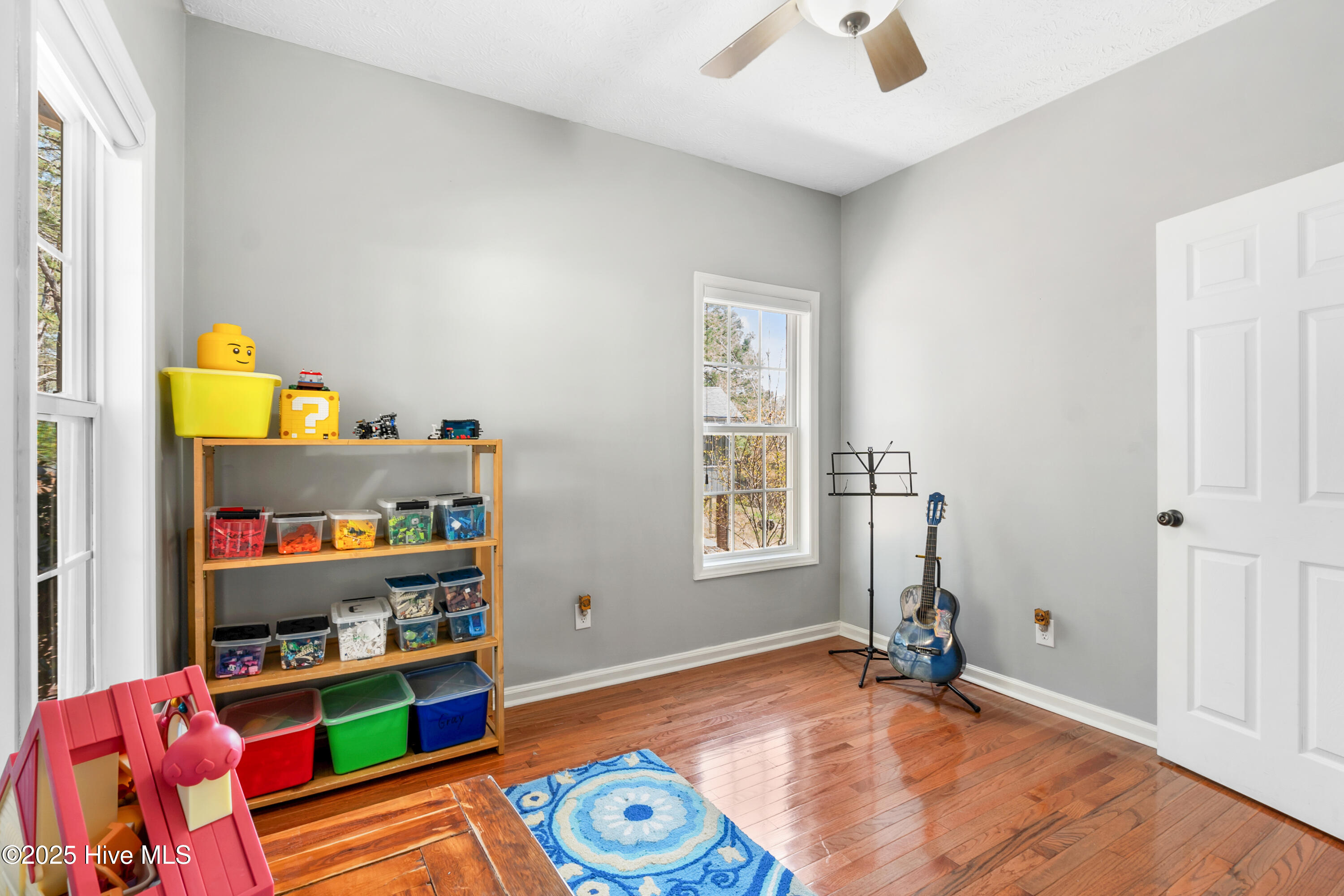 76 Silver Lake Point