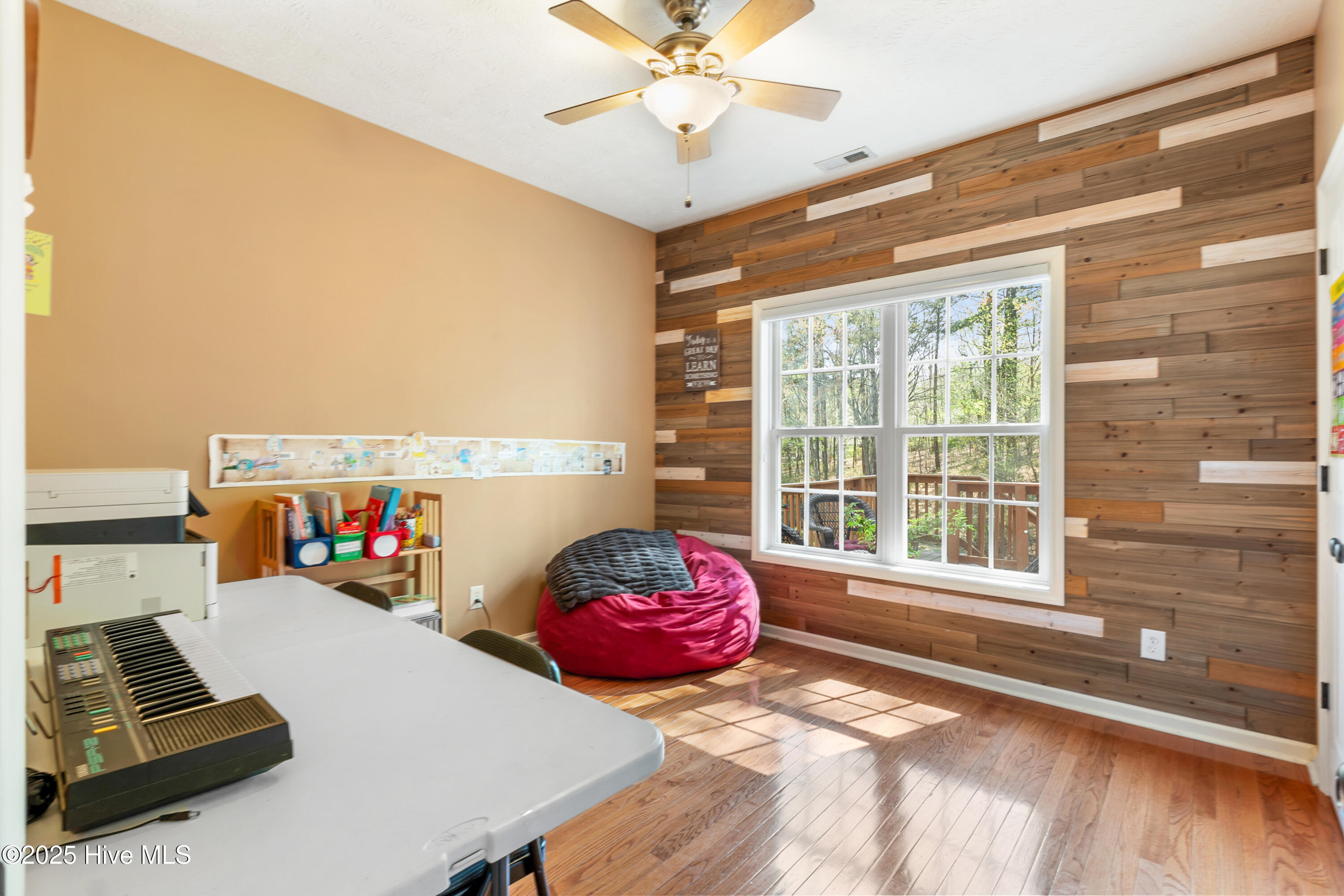 76 Silver Lake Point