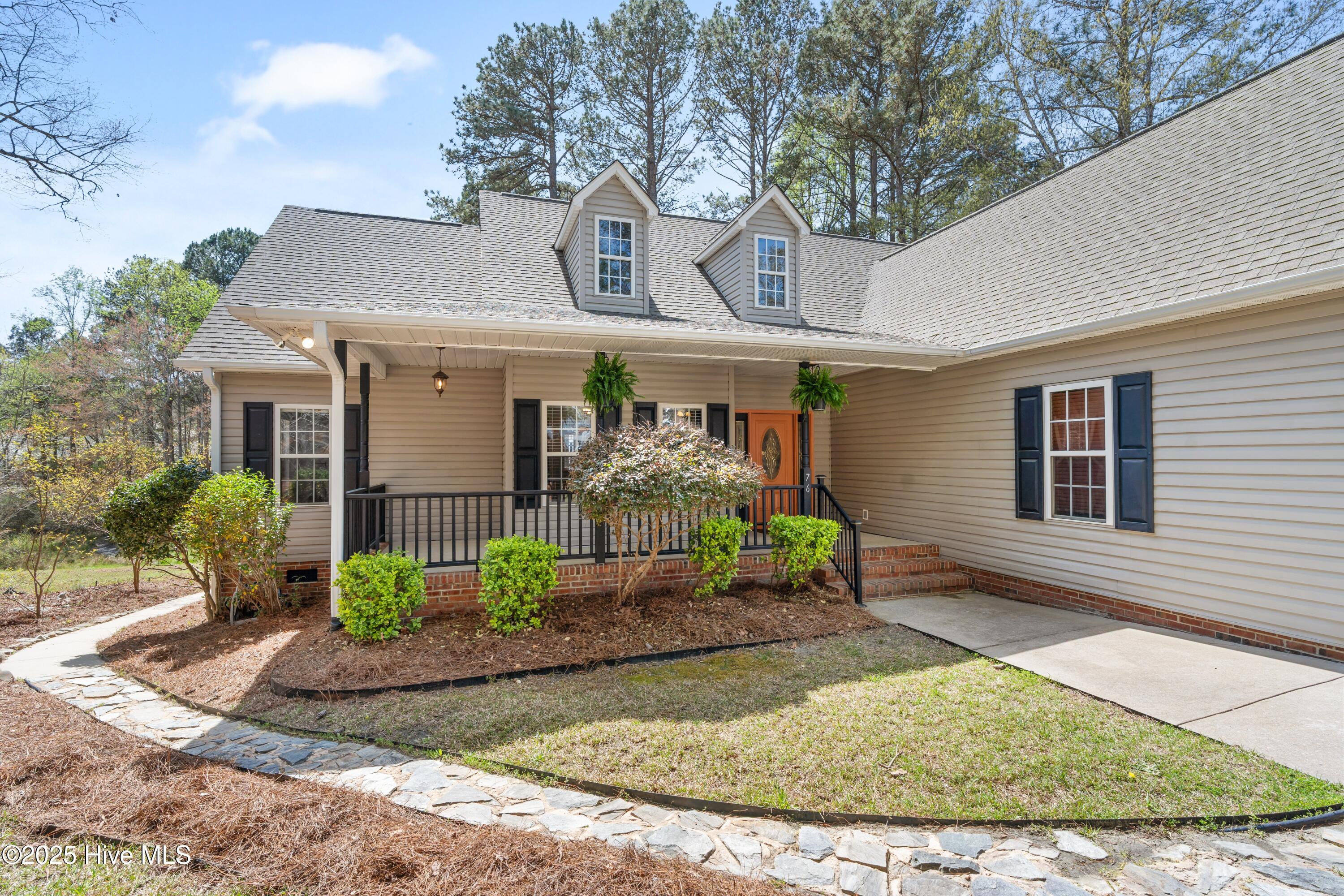 76 Silver Lake Point