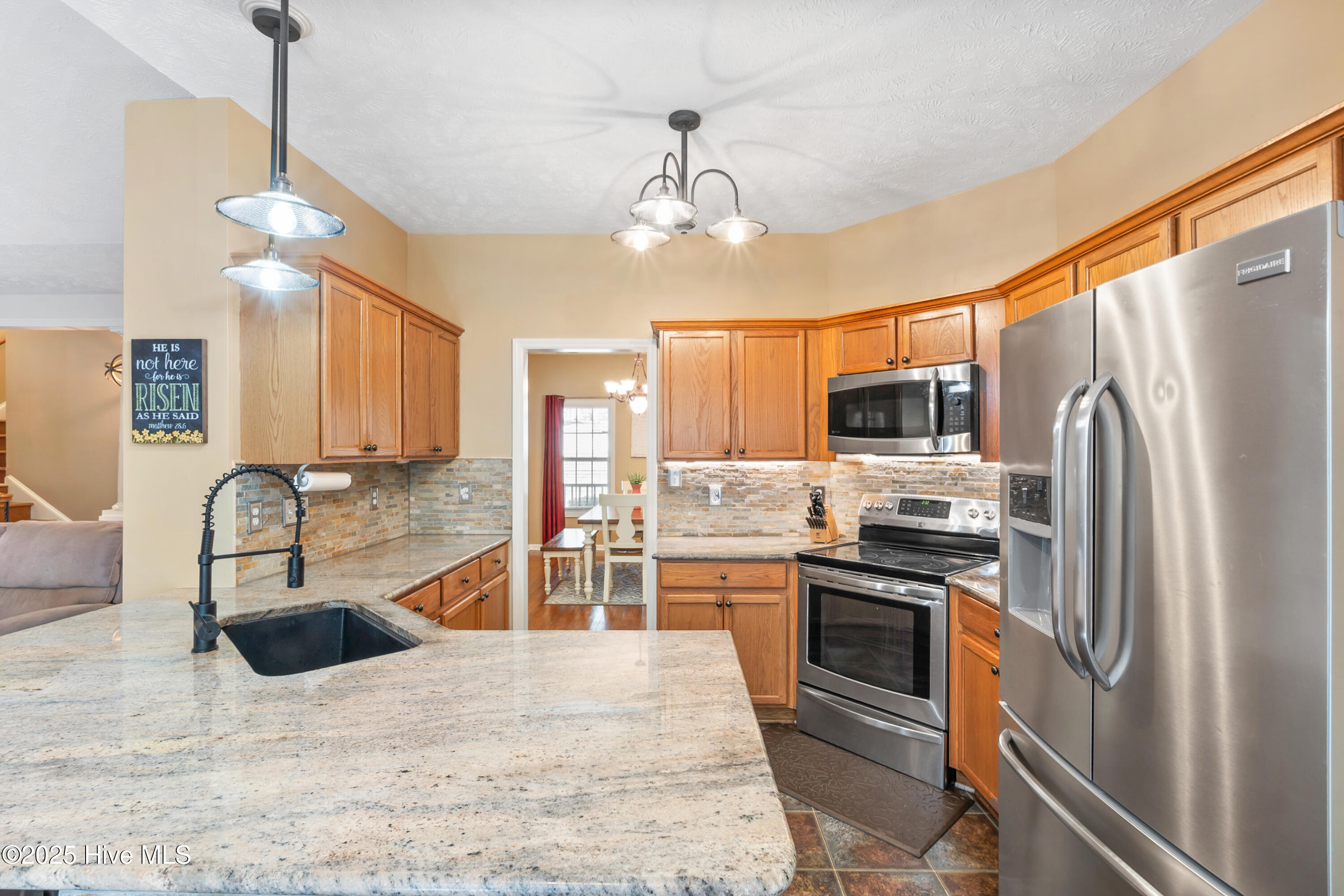 76 Silver Lake Point