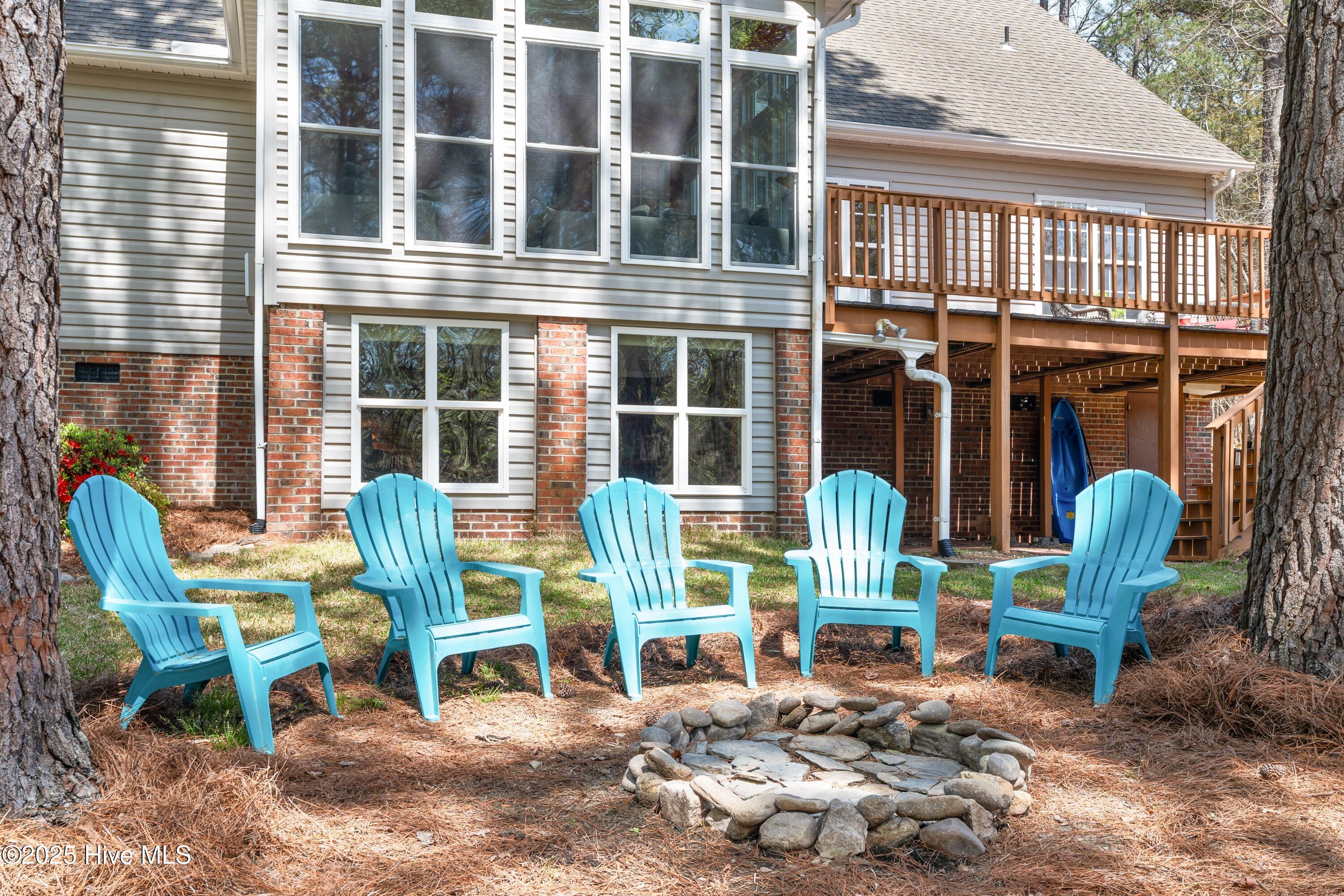 76 Silver Lake Point