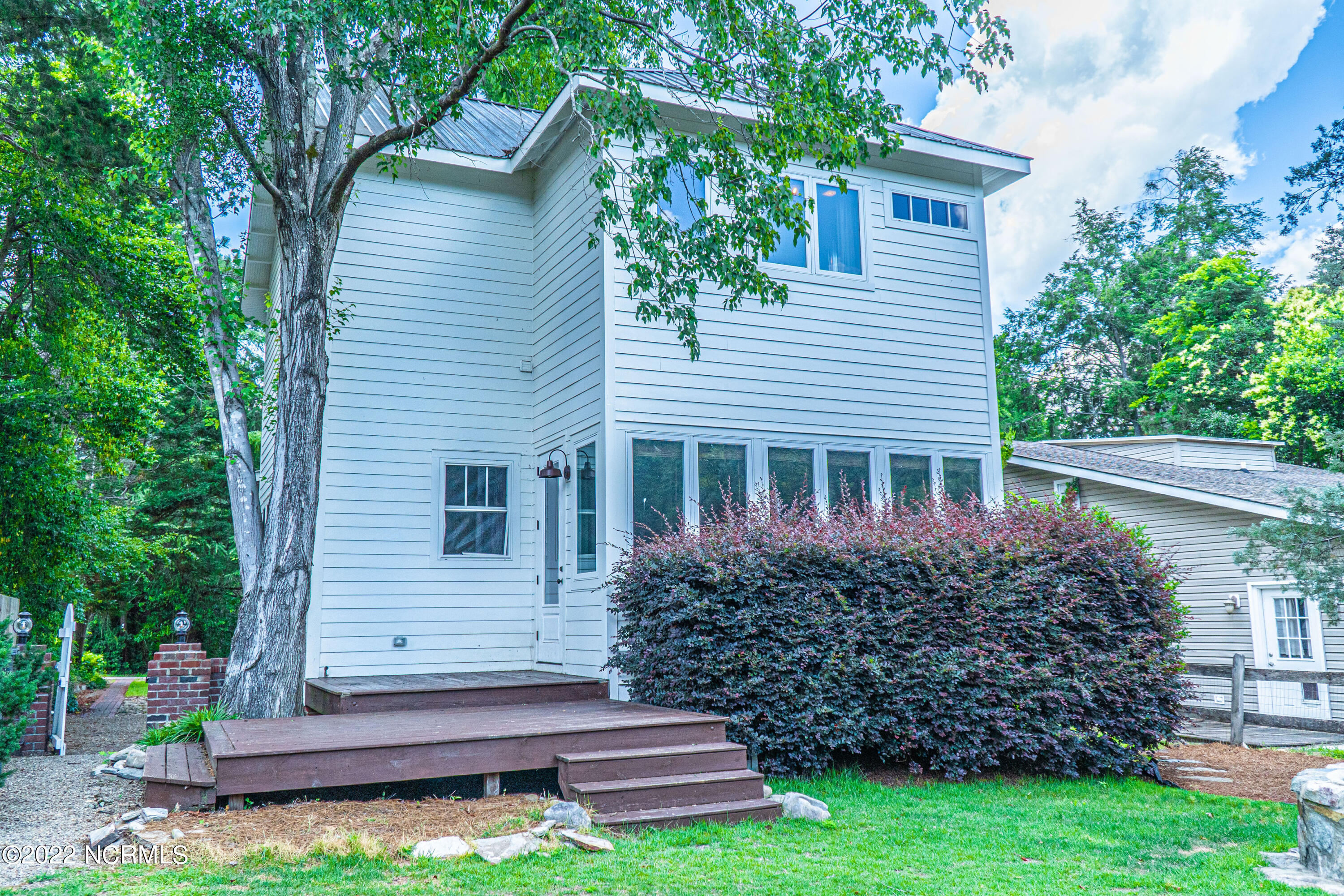 815 N Ashe Street