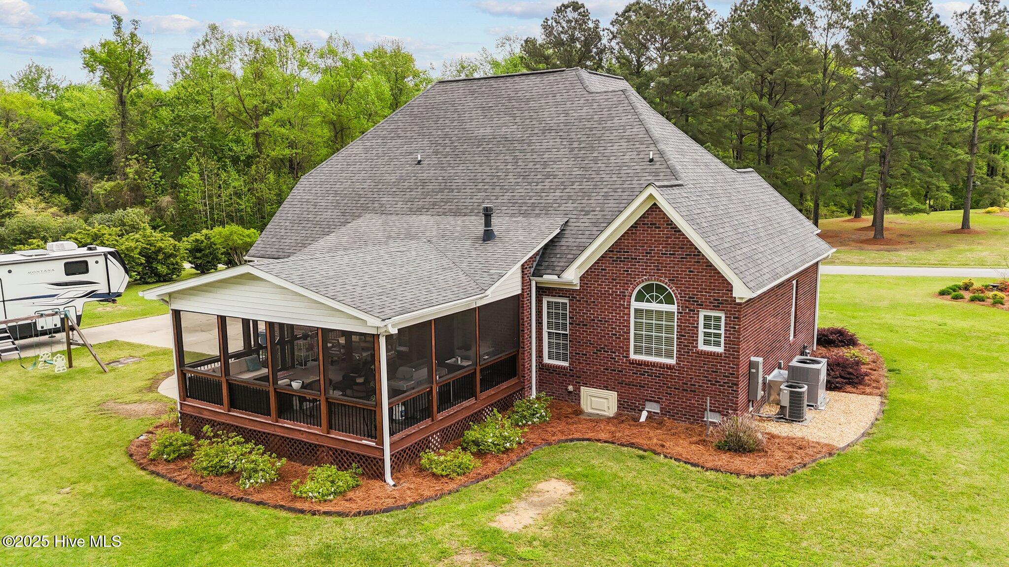 3853 Dixie Ridge Lane