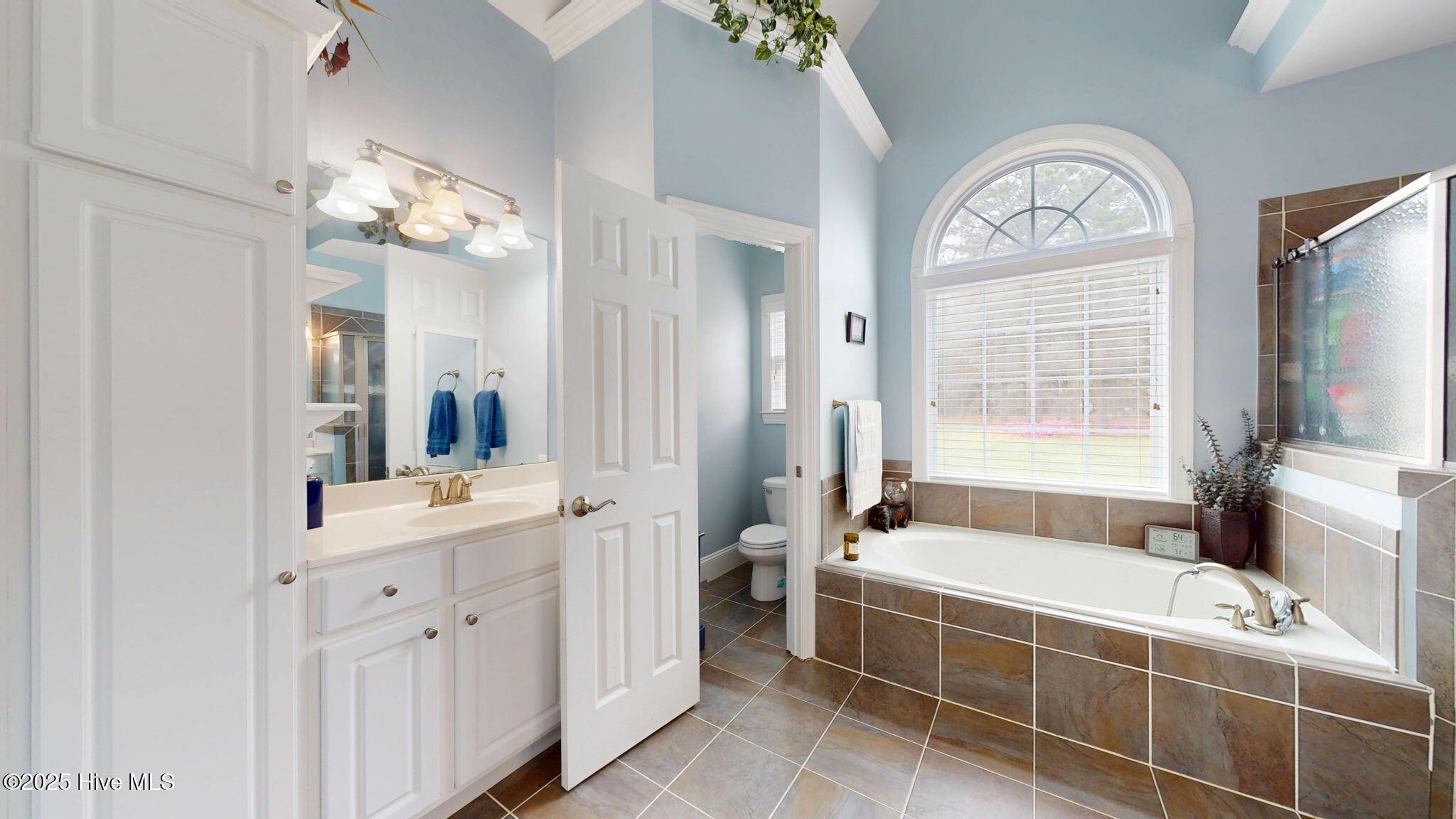 3853 Dixie Ridge Lane