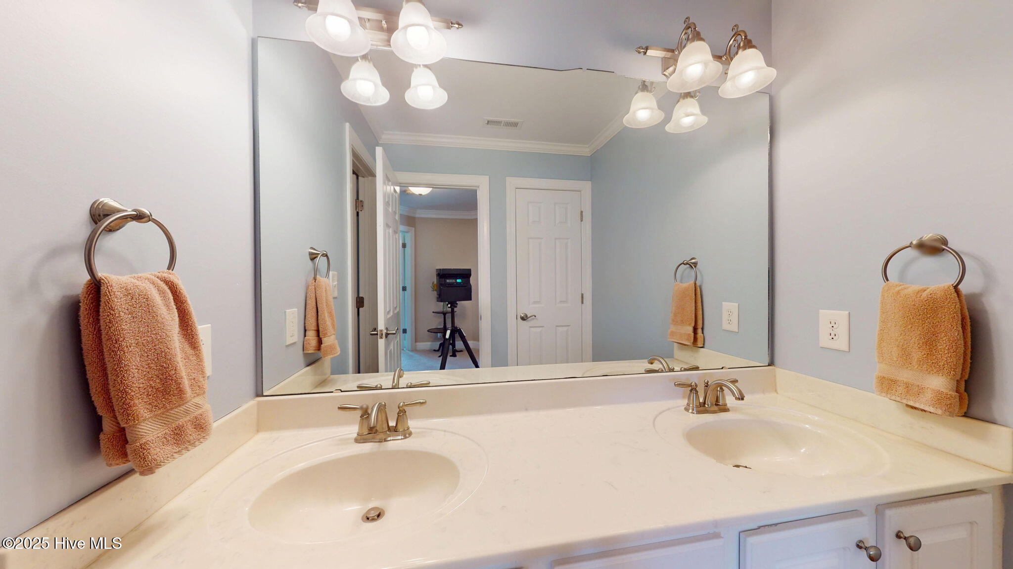 3853 Dixie Ridge Lane