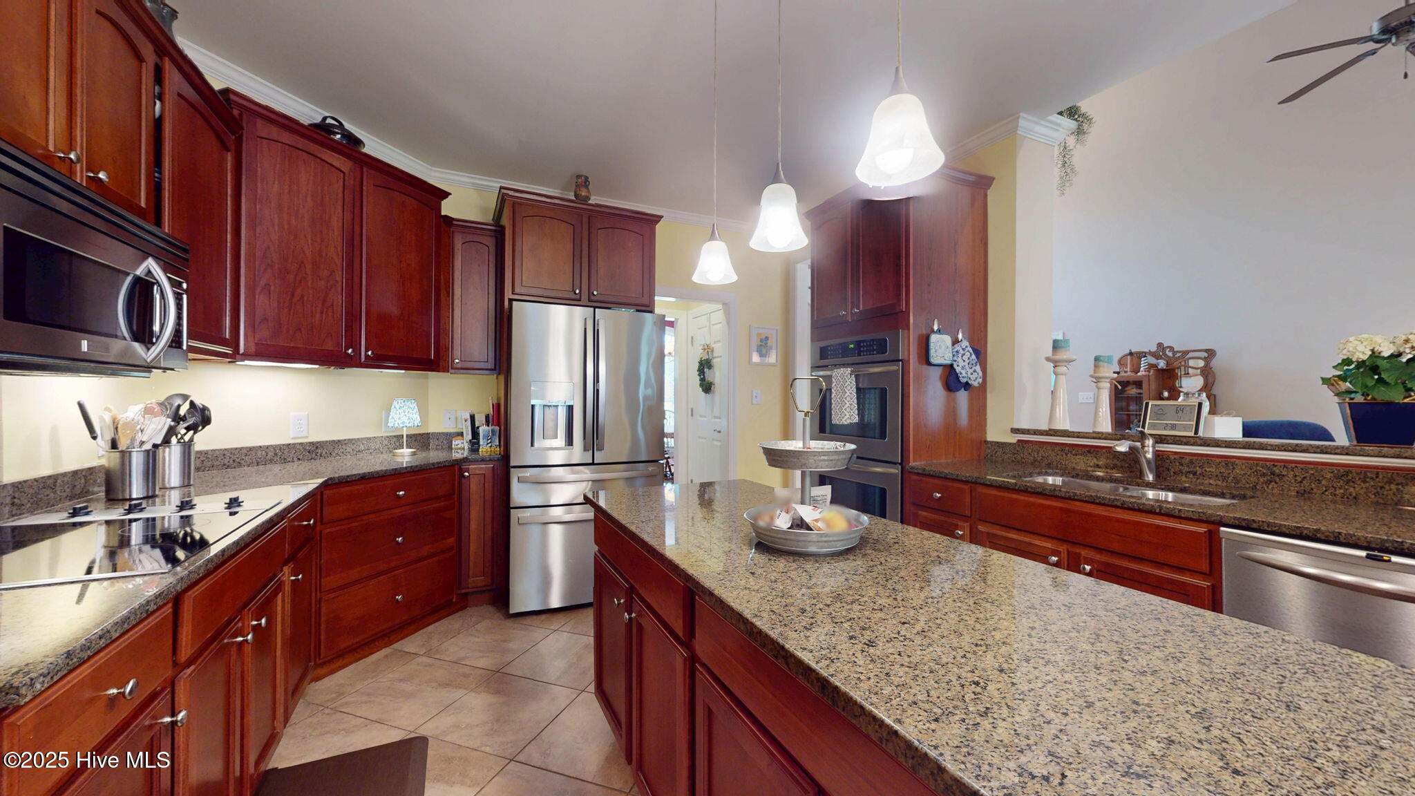 3853 Dixie Ridge Lane