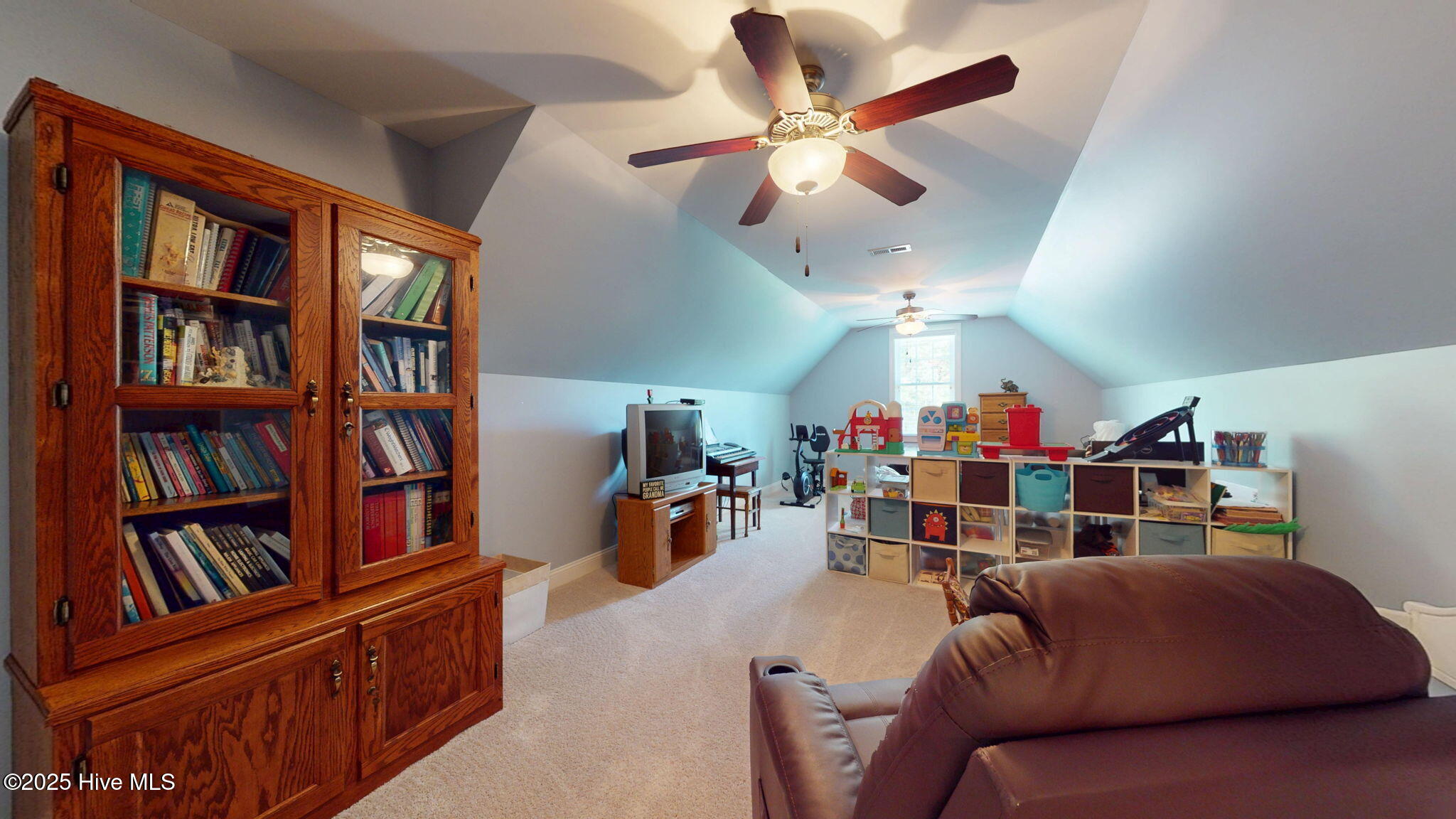 3853 Dixie Ridge Lane