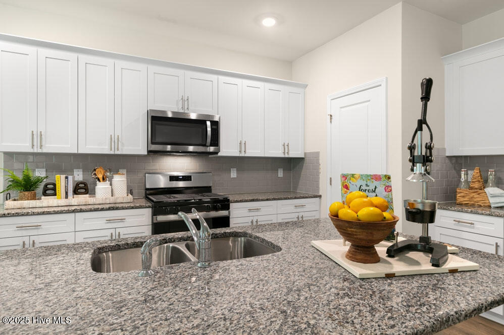 3048 Platinum Circle