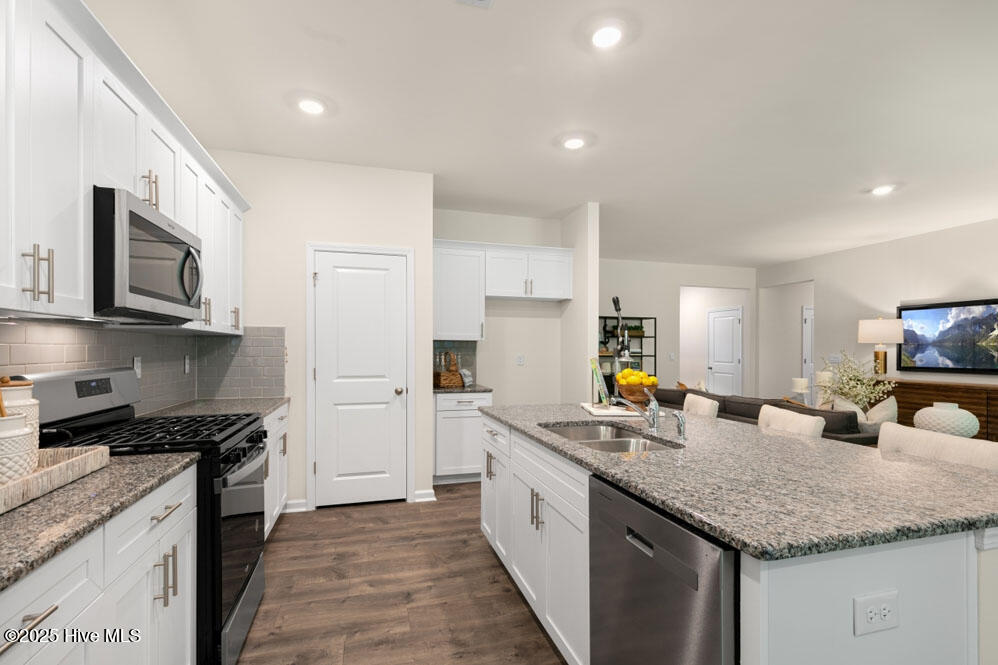 3048 Platinum Circle