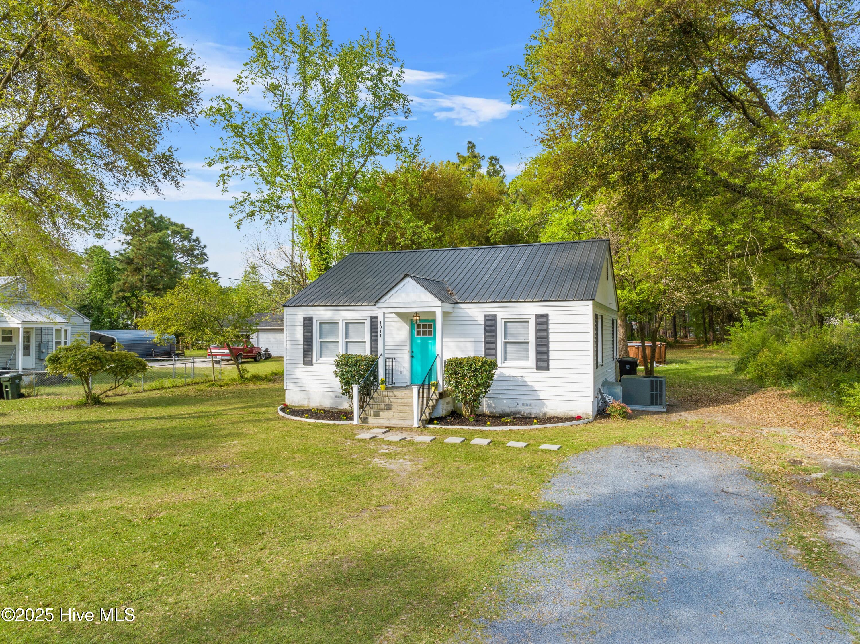 1011 Wilder Avenue