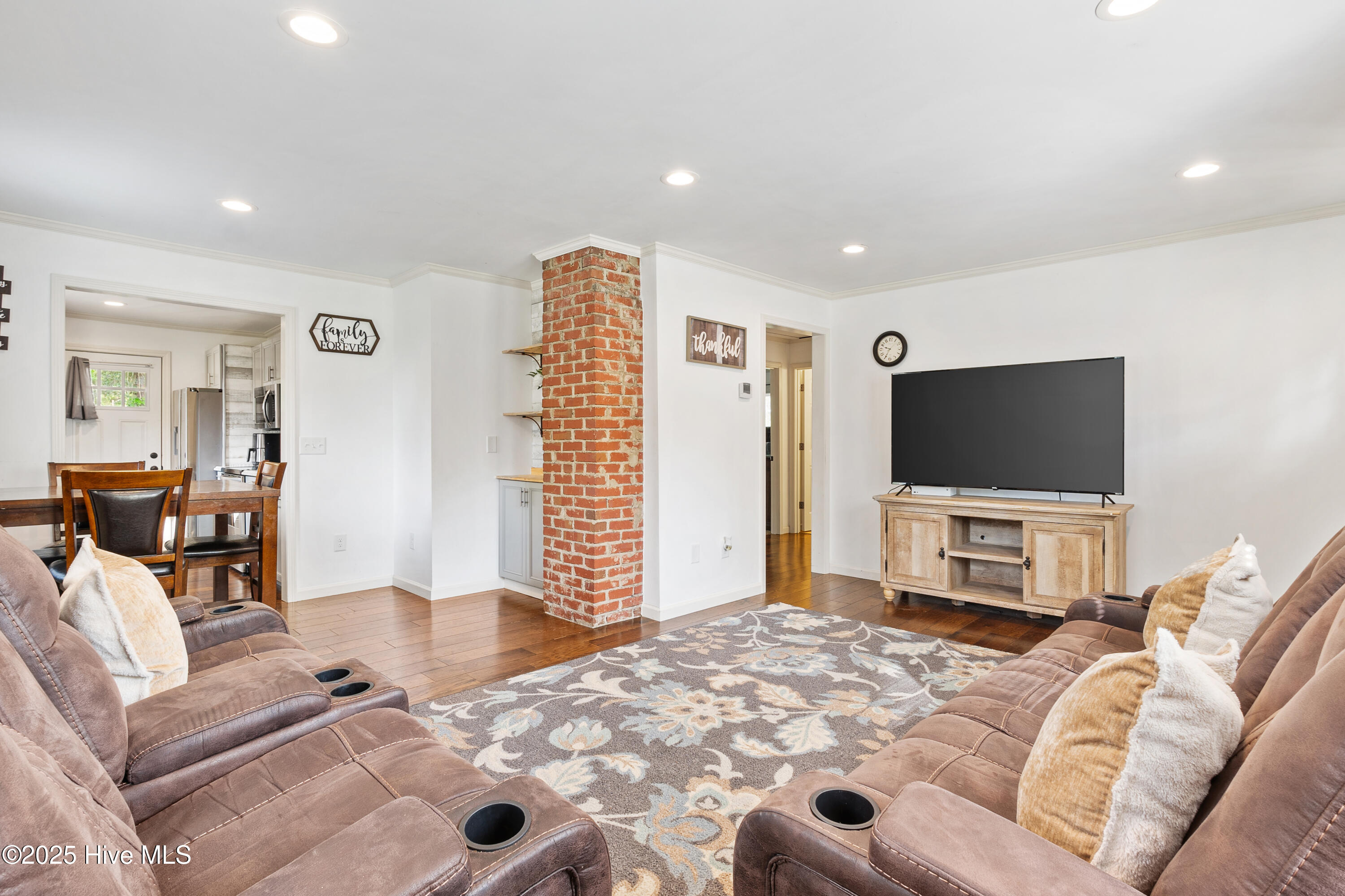 1011 Wilder Avenue