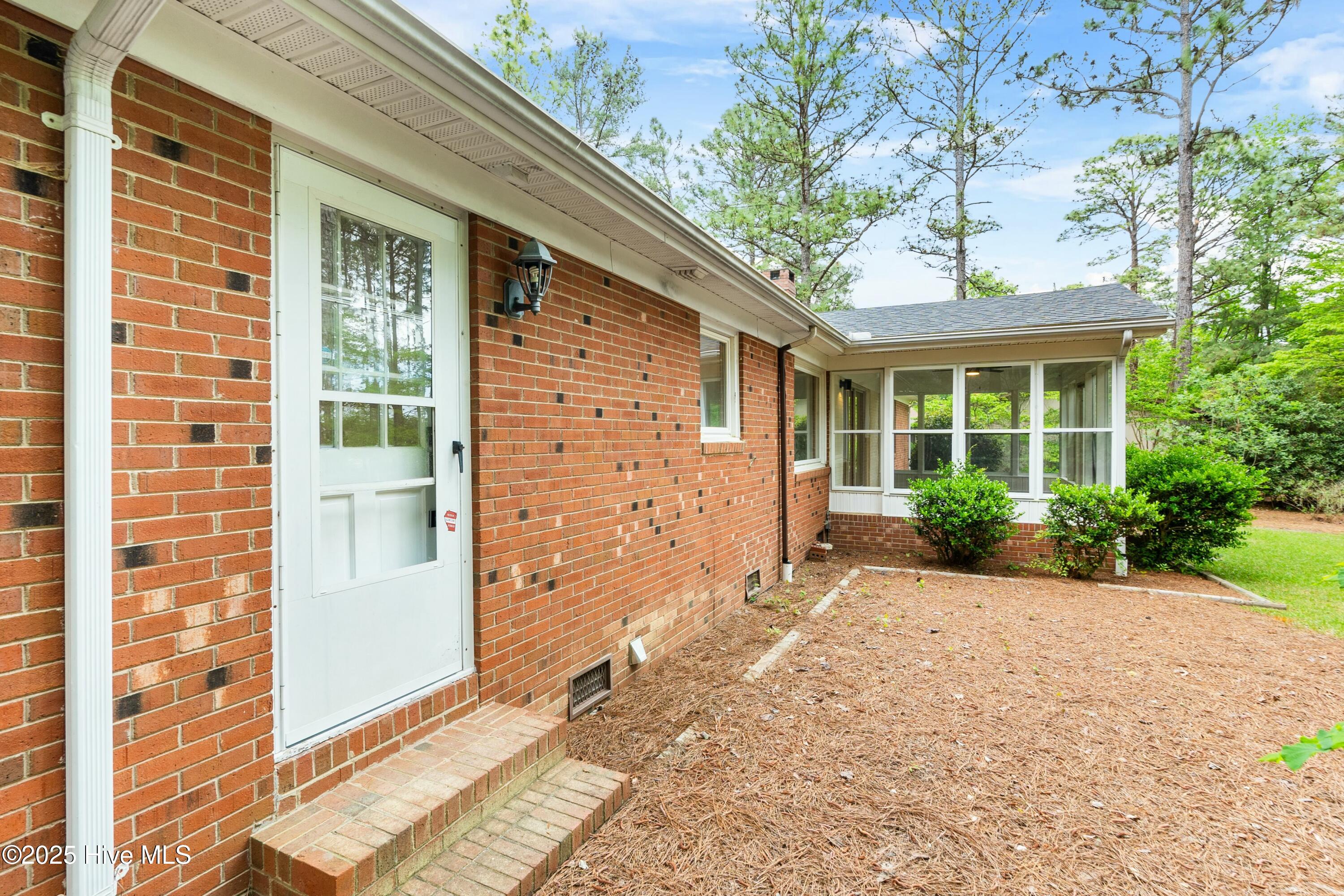 25 Hardee Lane