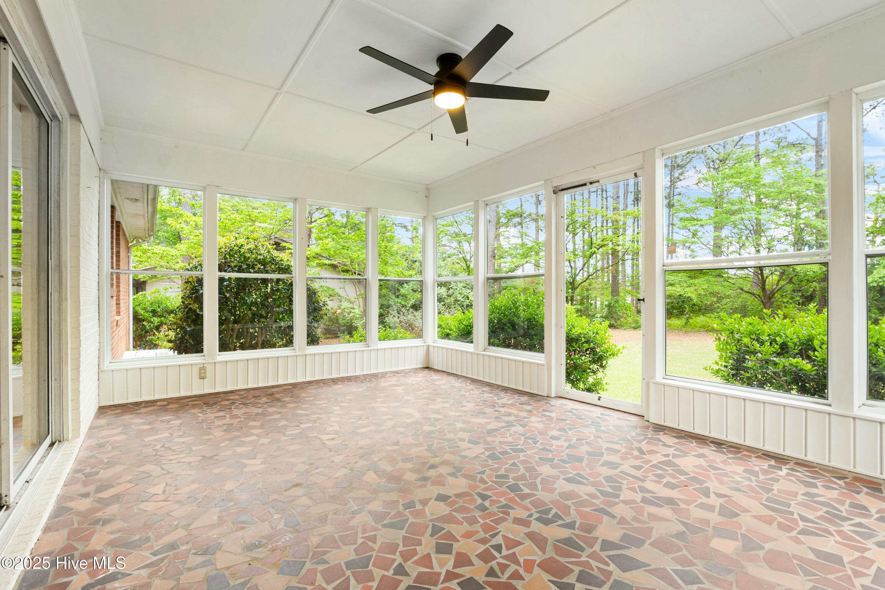 25 Hardee Lane