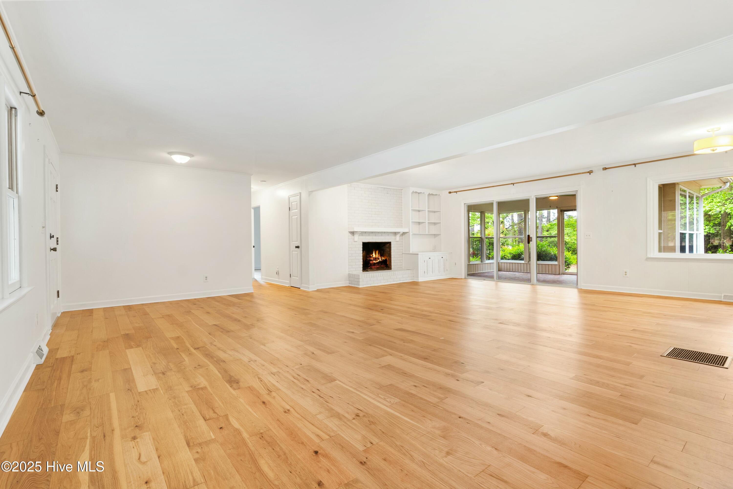 25 Hardee Lane