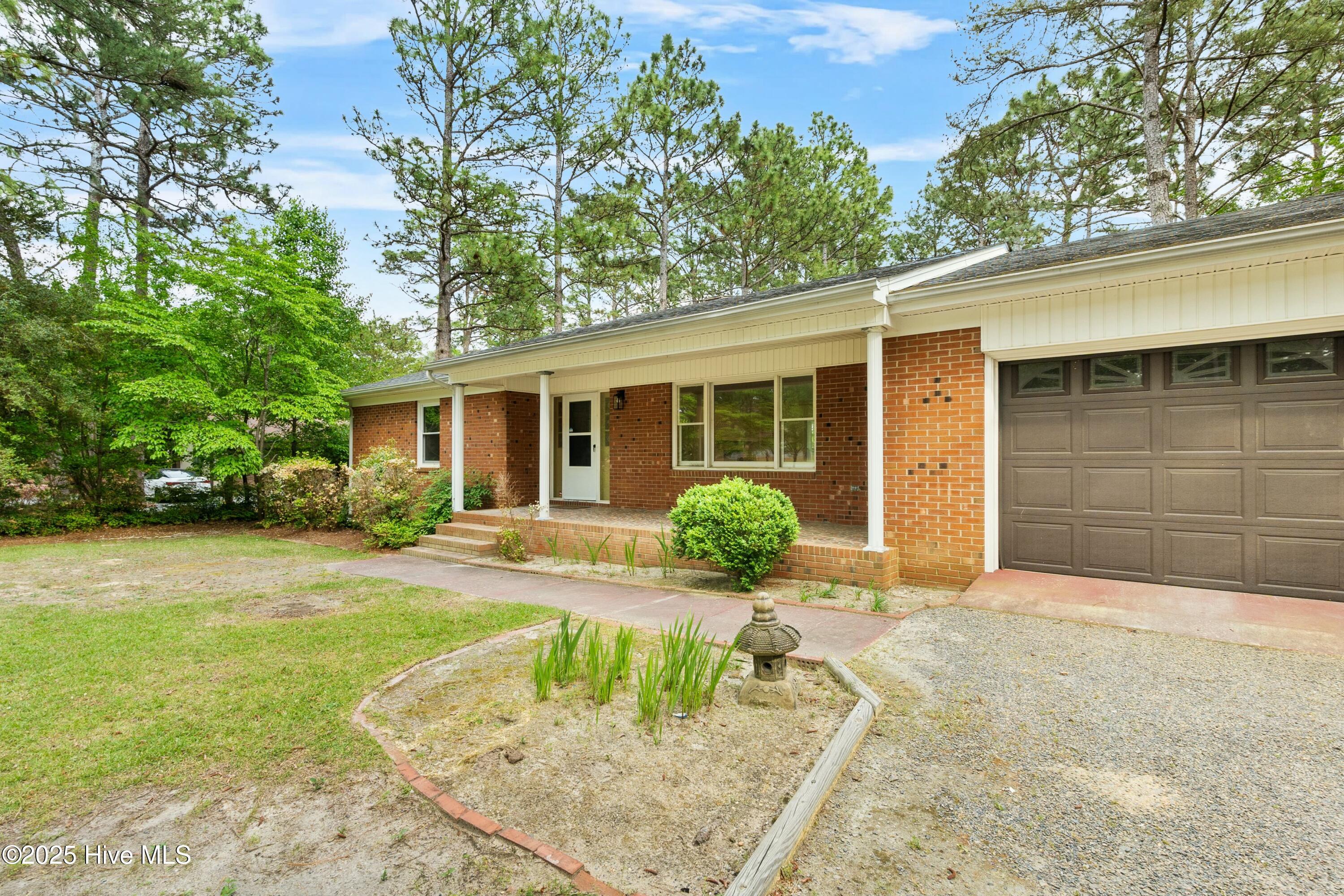 25 Hardee Lane