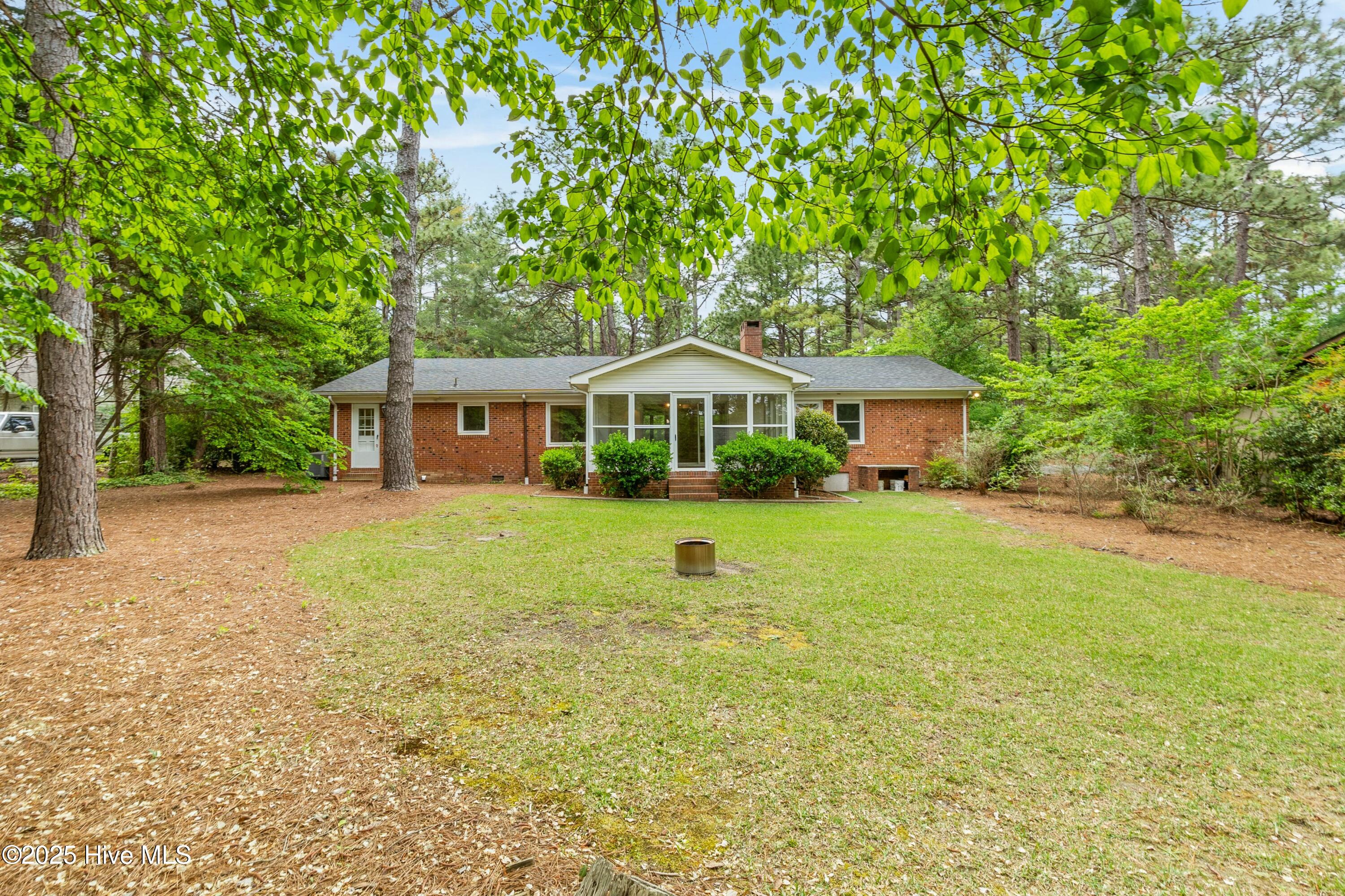 25 Hardee Lane